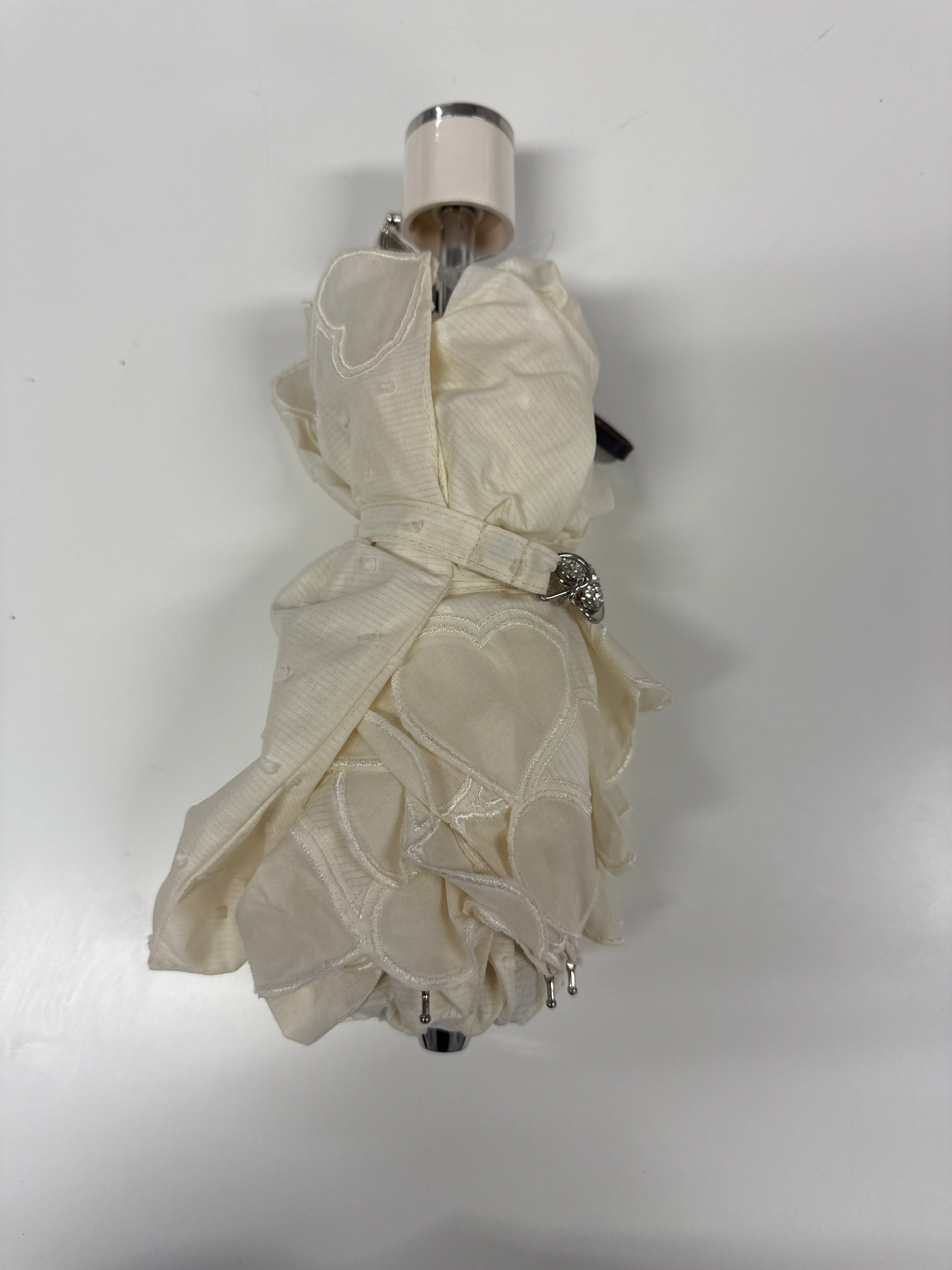 Suzi_stanton_ Ysl umbrella JP
