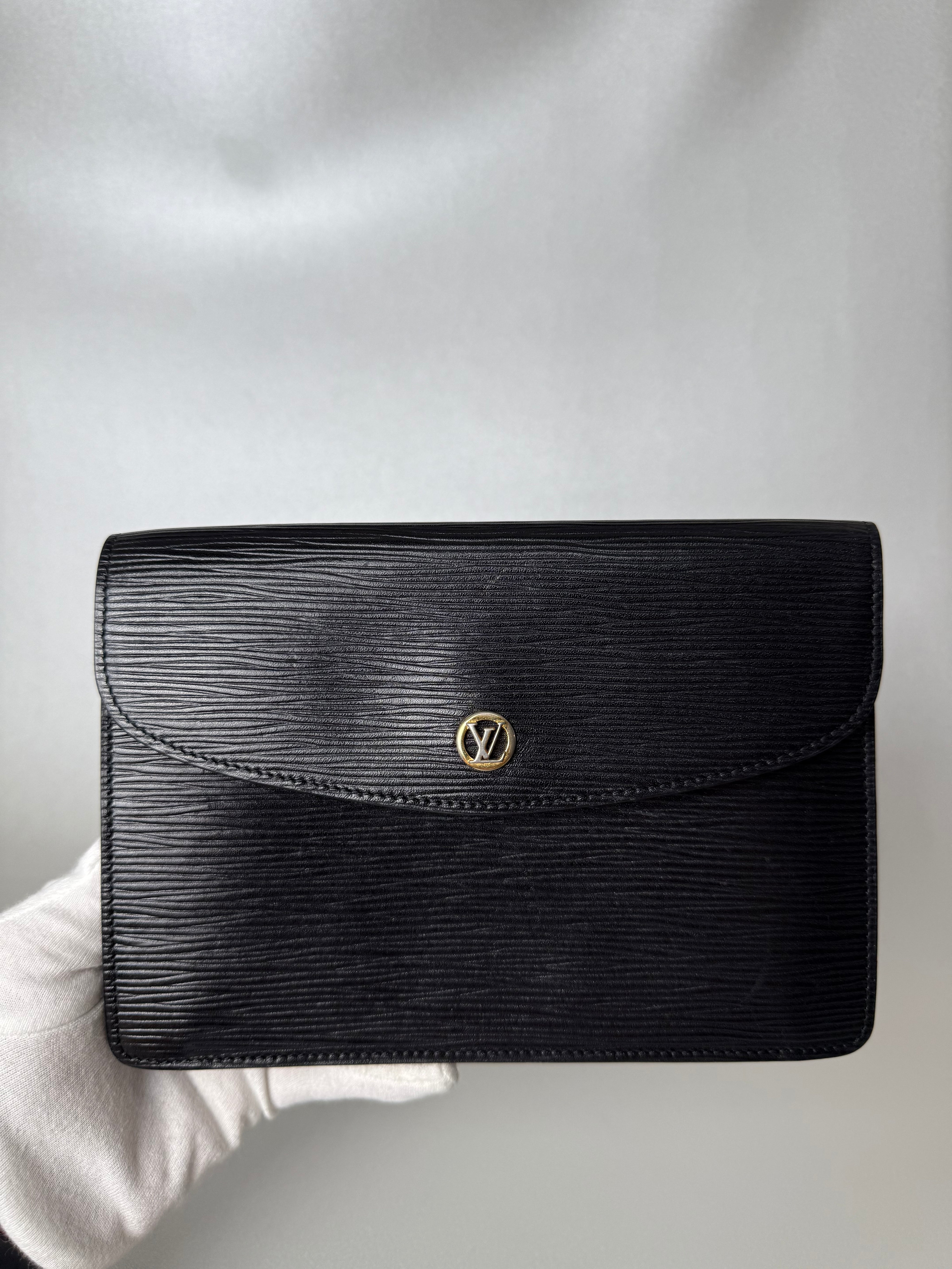 swati.kayan_LVclutch_JP