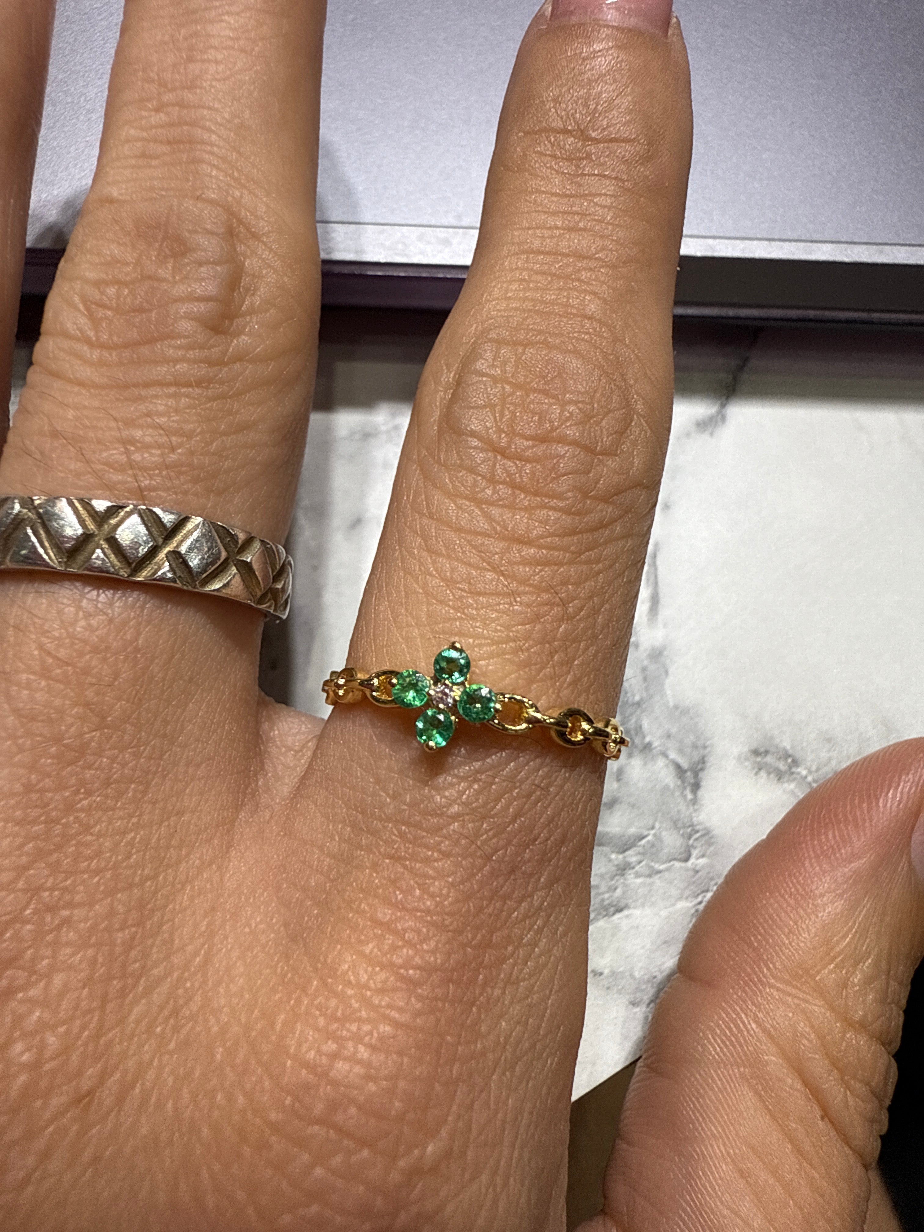 Traceyredden emerald ring