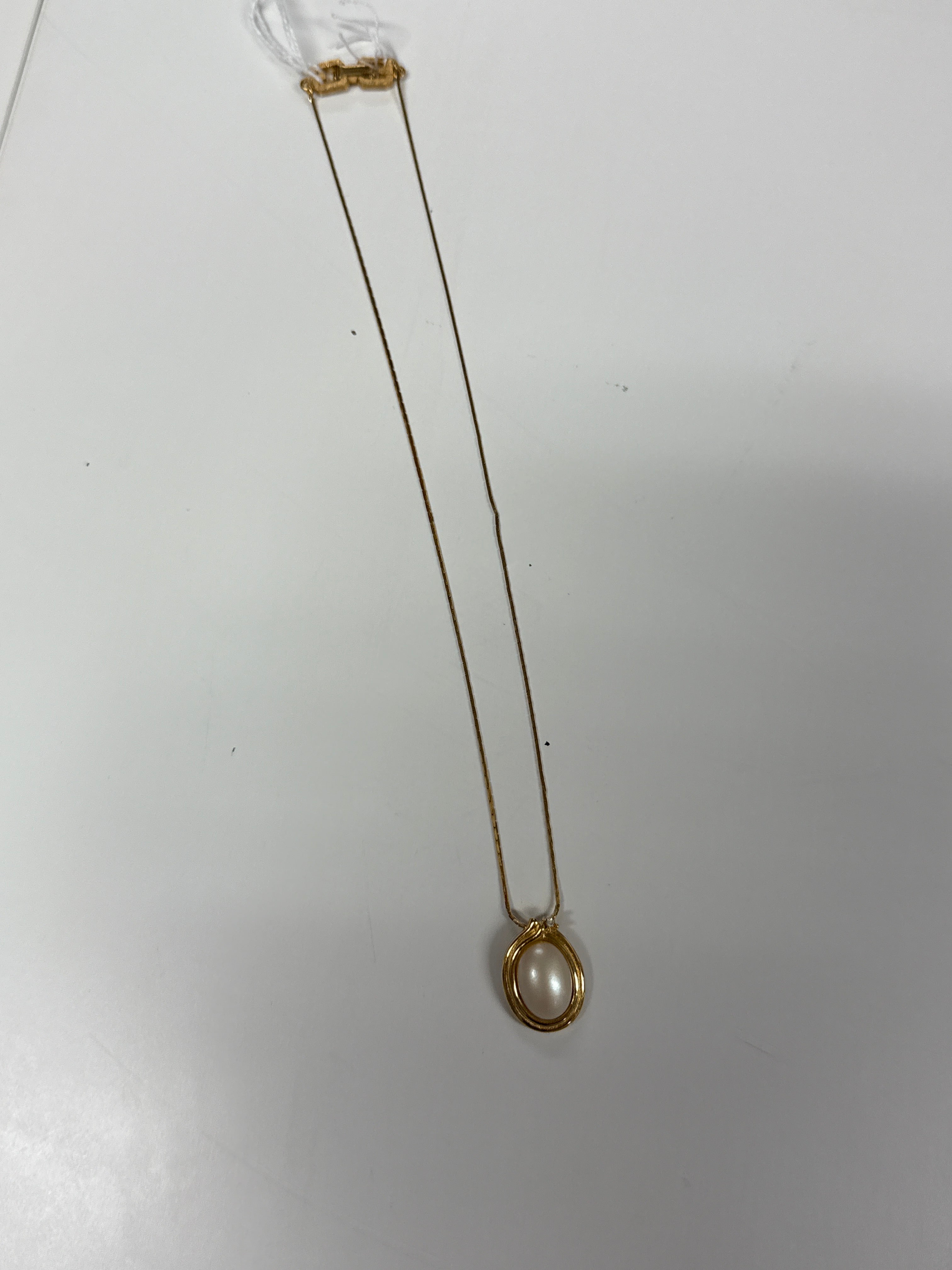 Avgem Givenchy necklace JP