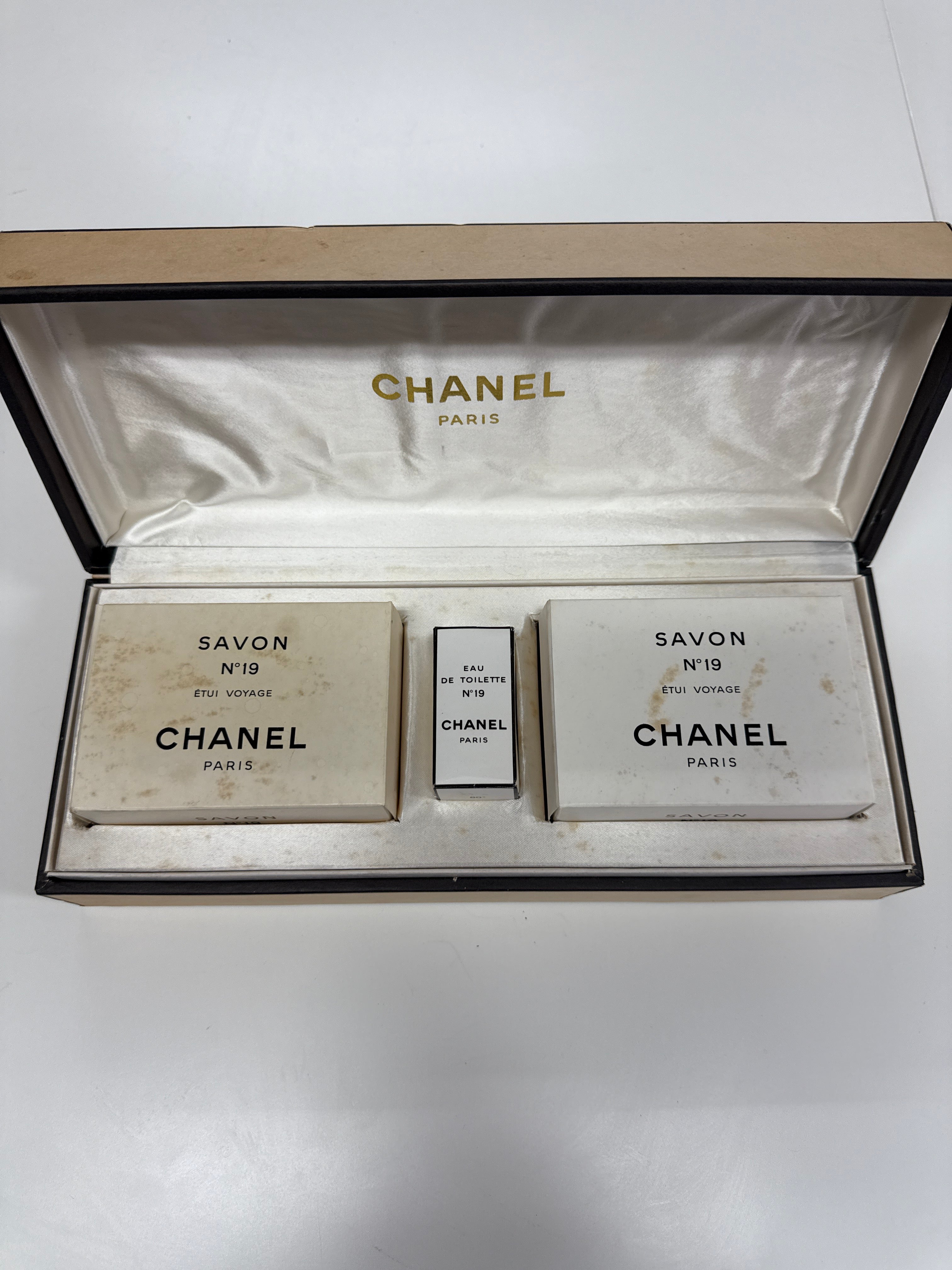 Ani_nguyen00 Chanel soap set JP