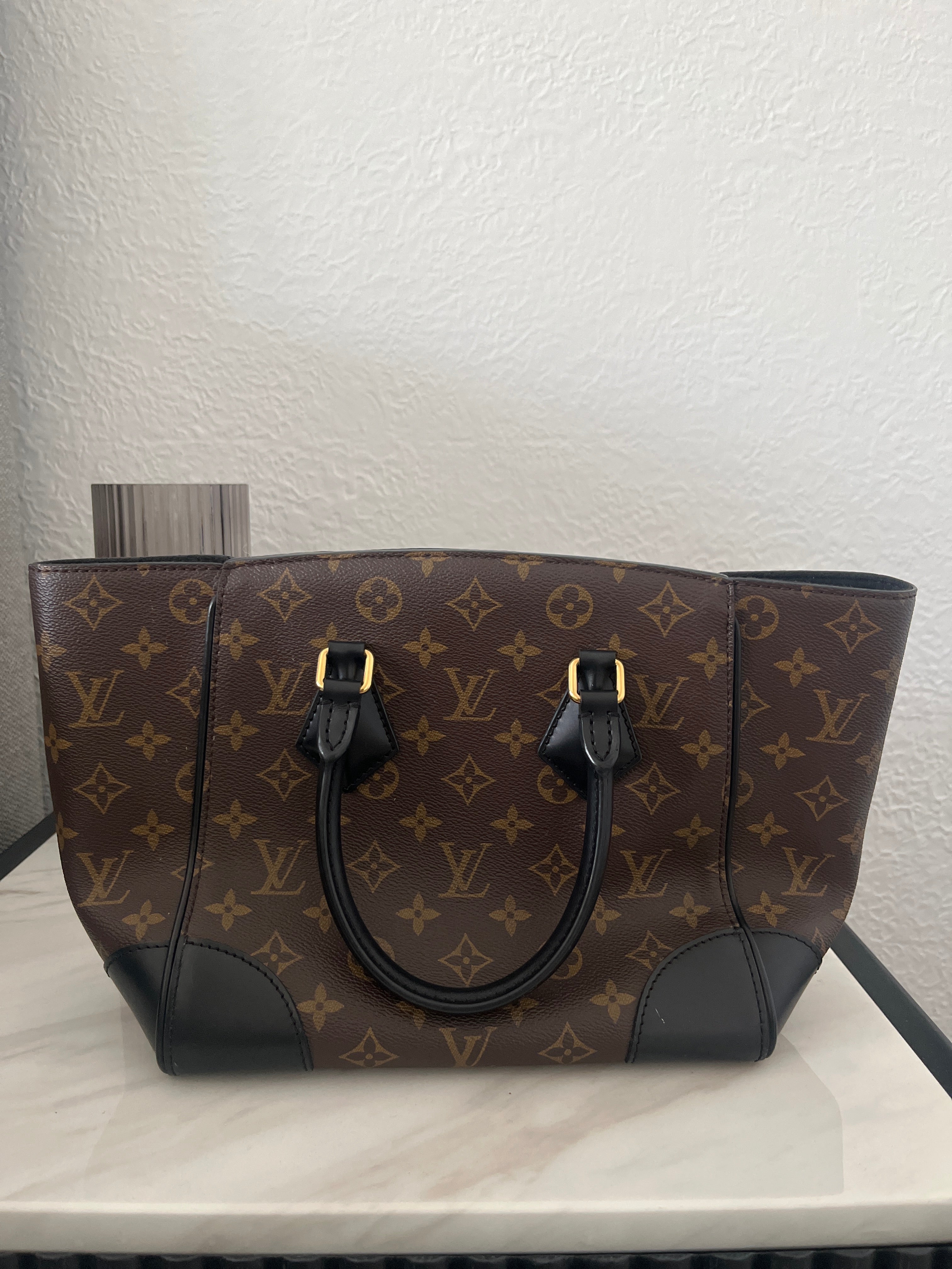 LV - CONS