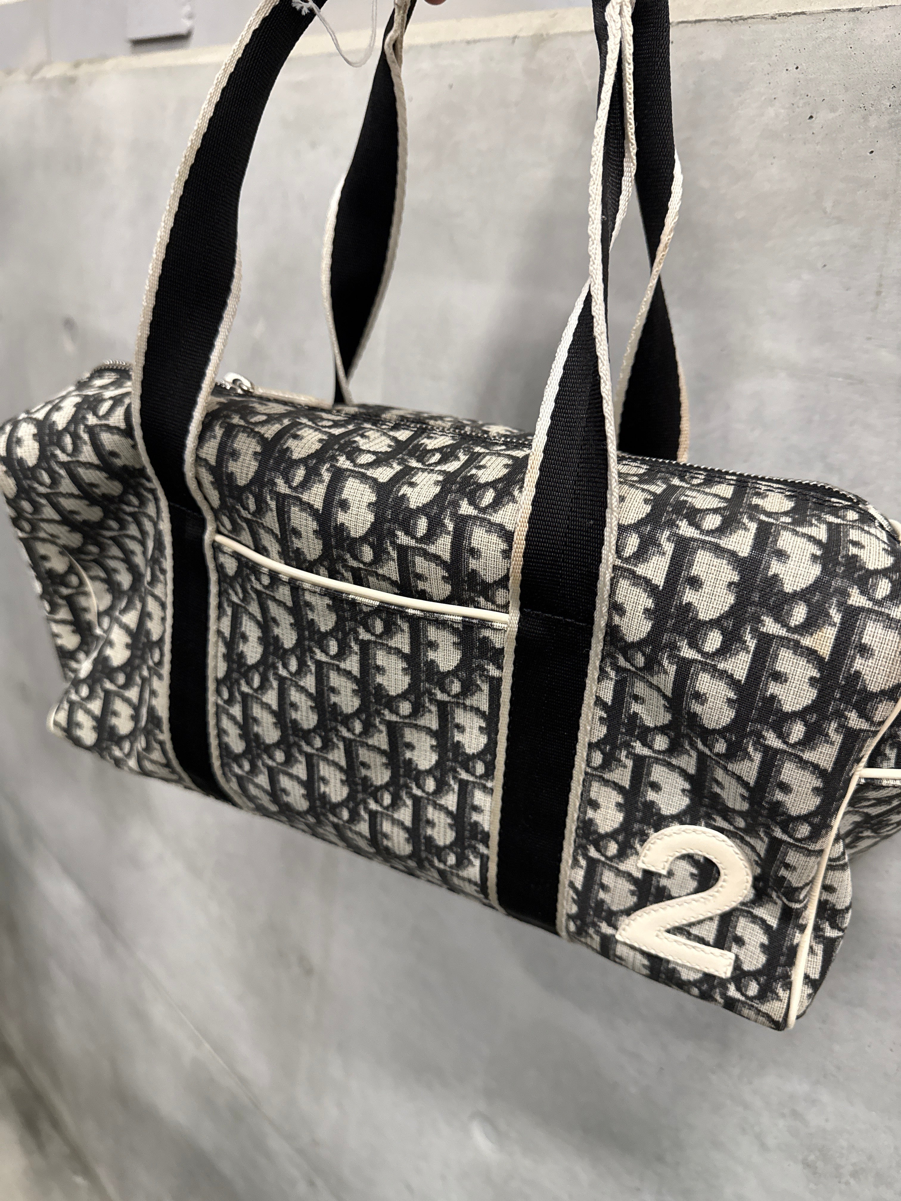 Margot.loves.amaroks_CD bag_JP