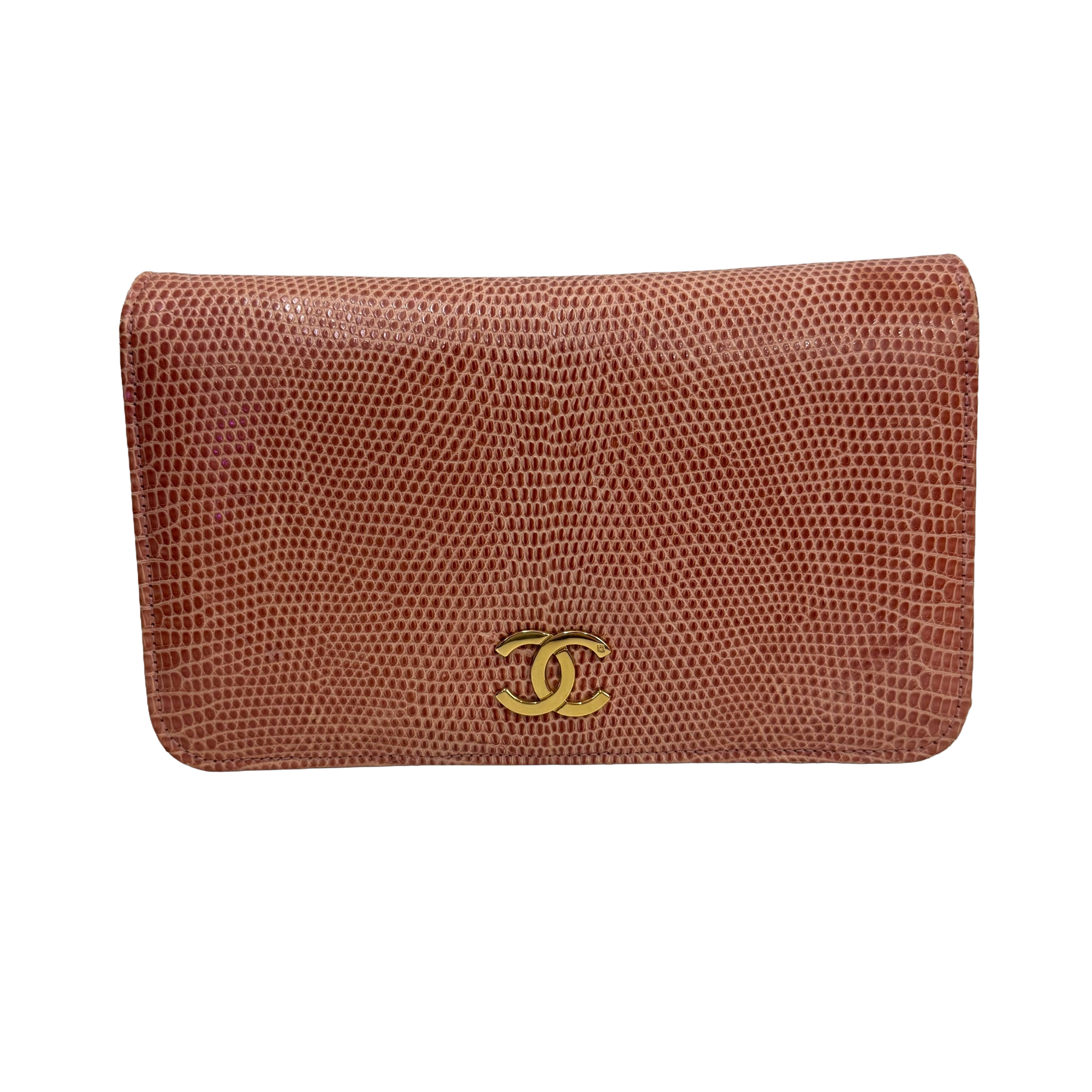 Pink Leather Mini Chain Crossbody Bag – Lizard Embossed Gold Hardware Wallet (Pristine Condition)