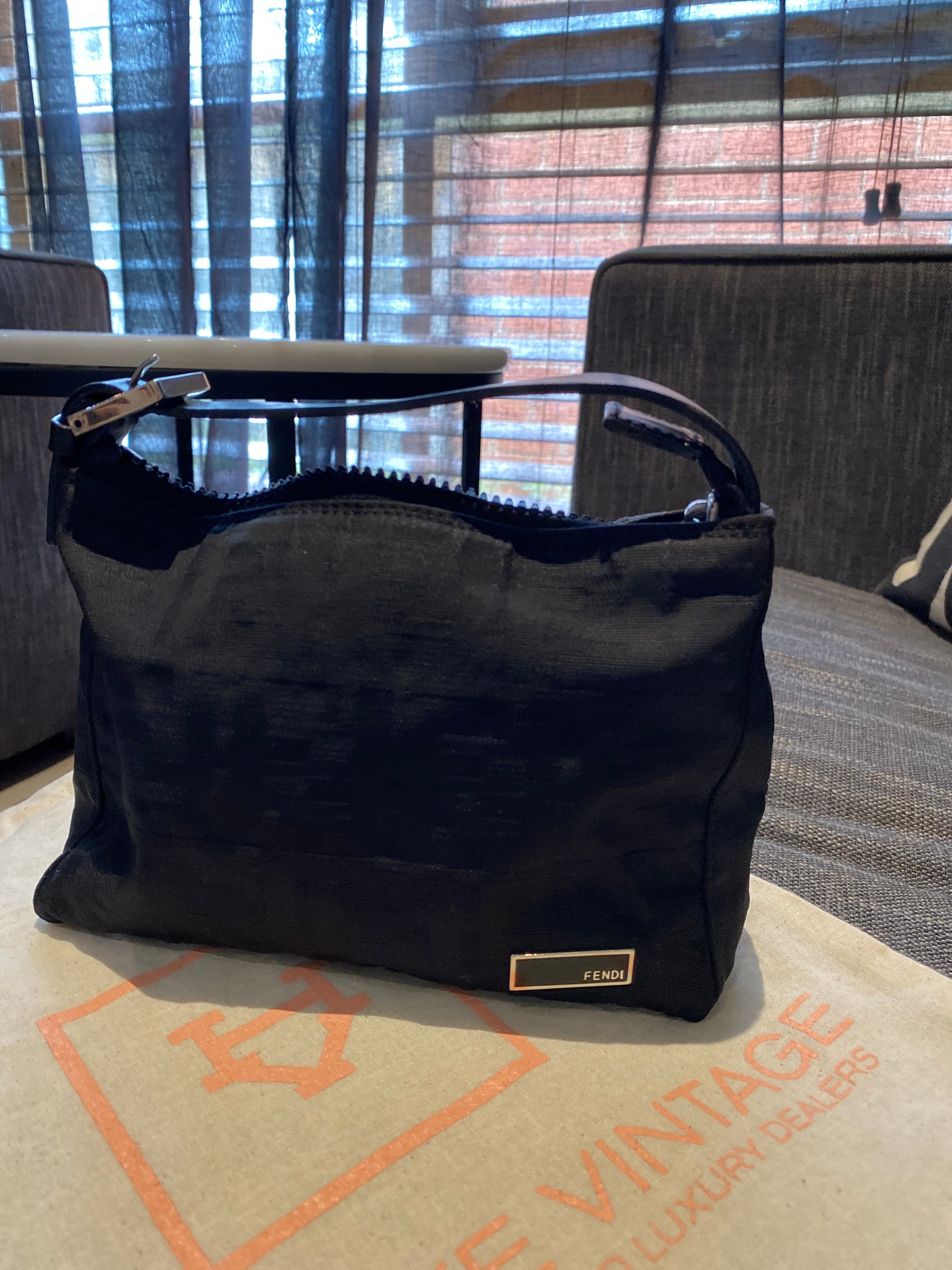 Fendi - cons