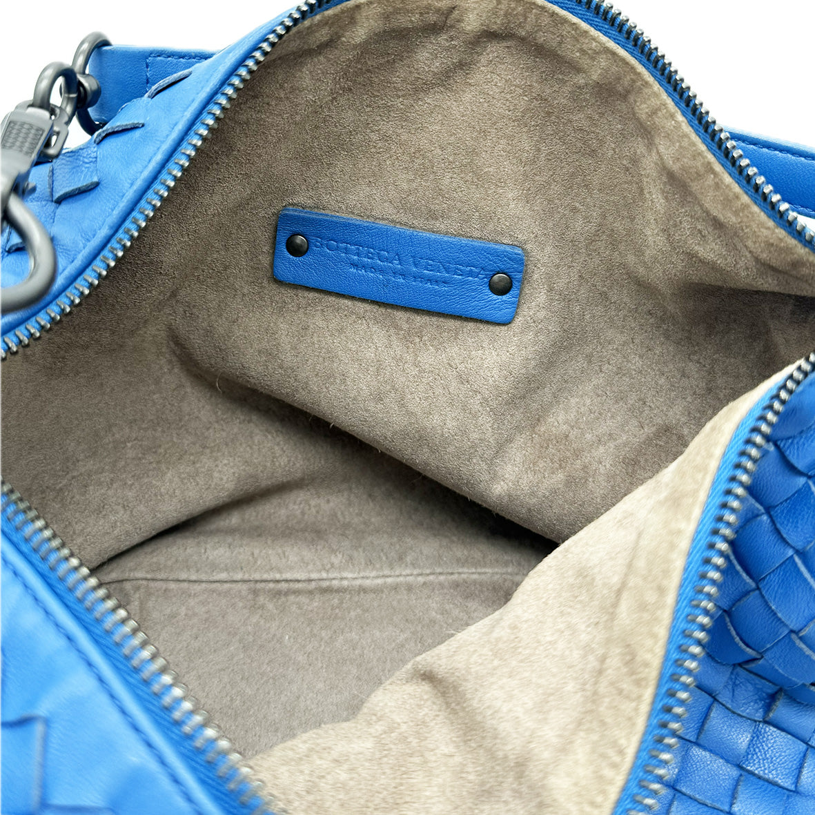 Bottega Veneta | Intrecciato Shoulder Bag | Leather | Gunmetal Hardware
