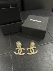 Chanel - CONS