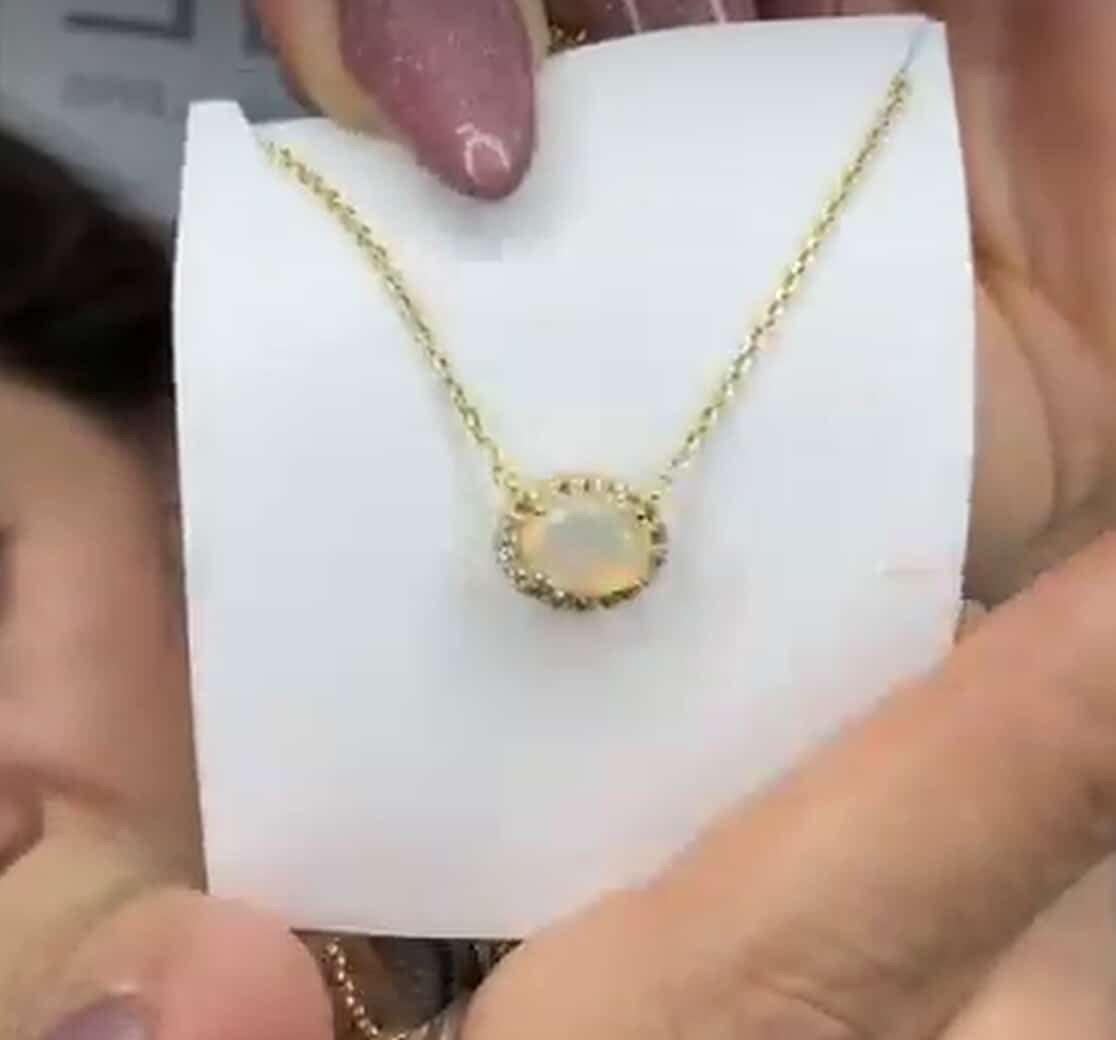 Lerisse_12 opal necklace