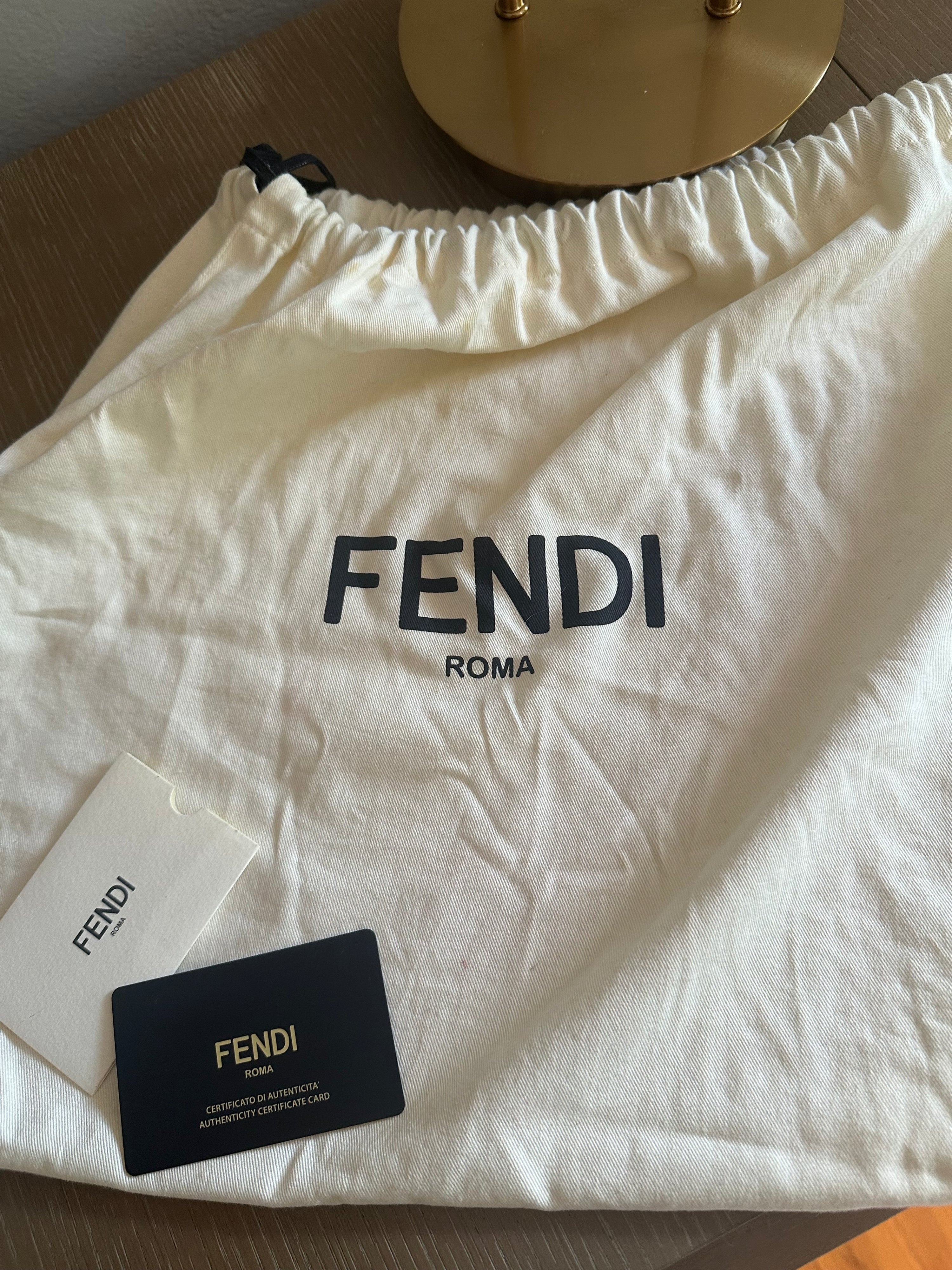 Fendi - cons