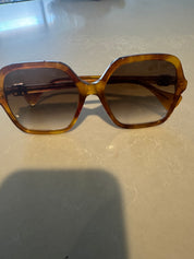 Gucci Sunnies