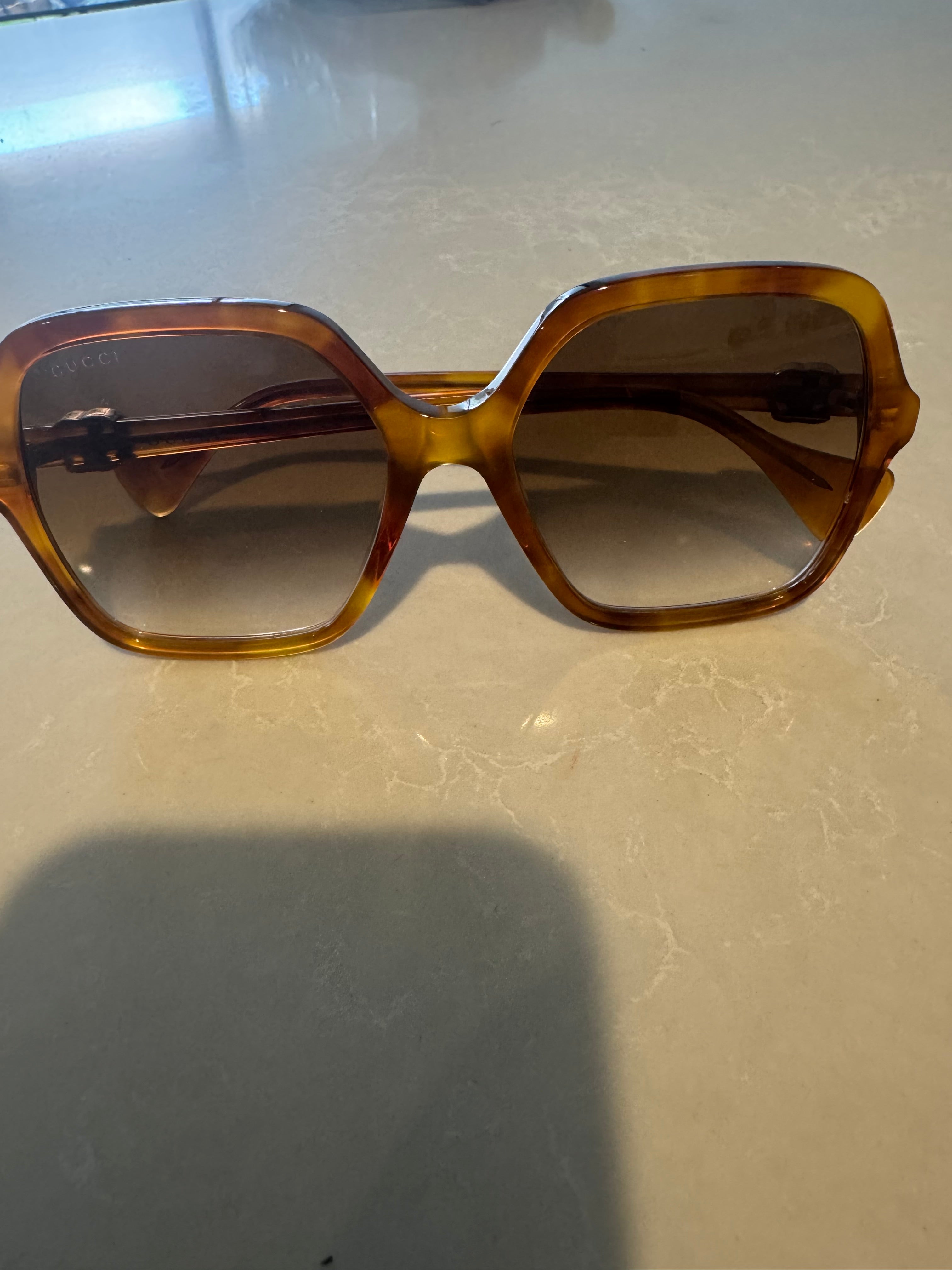 Gucci Sunnies