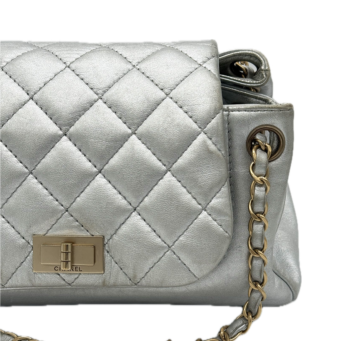 Chanel | Metallic Silver Handbag | Lambskin | Gold Hardware