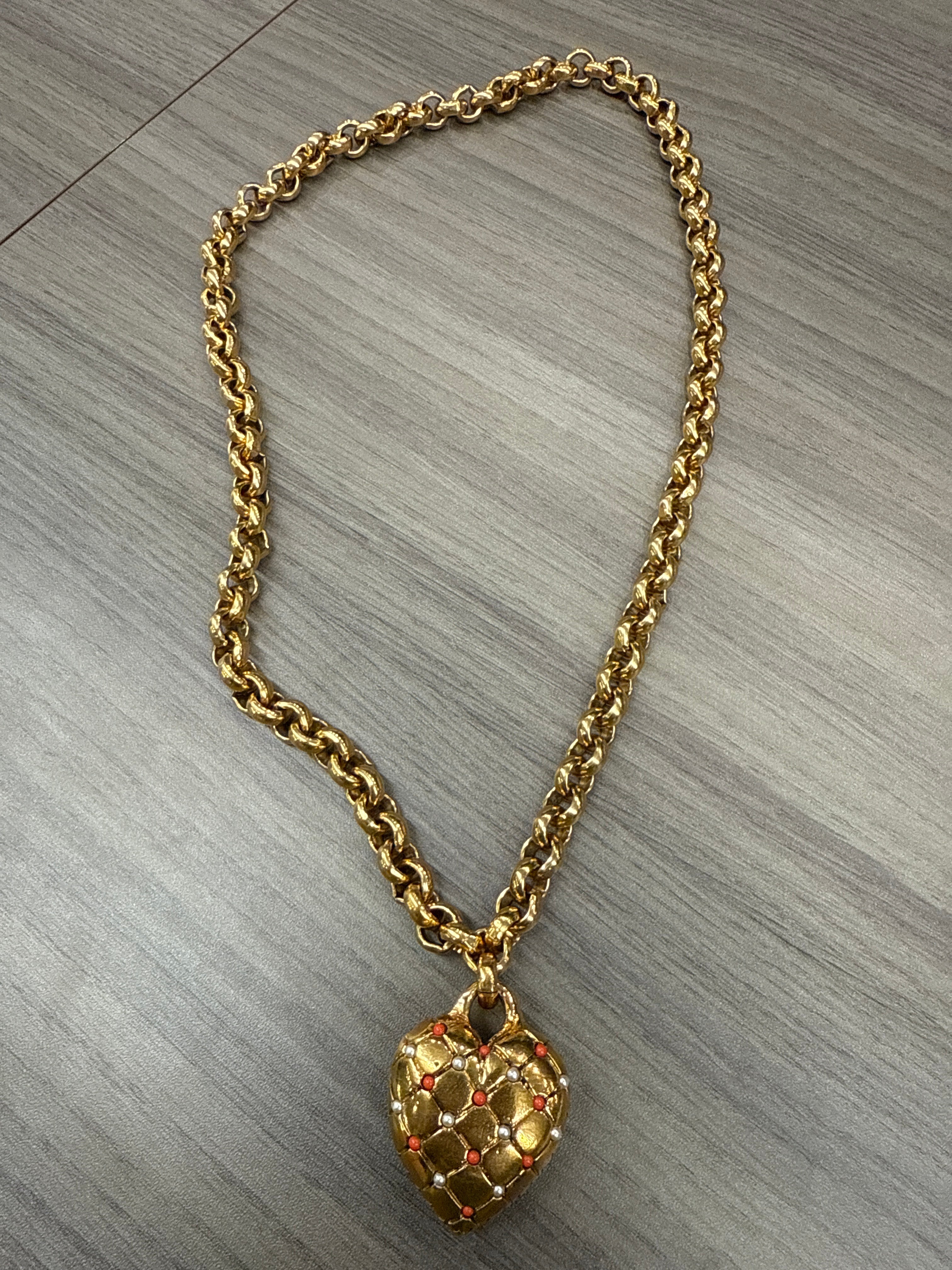 Wear_my_crowns_Loeve heart necklace_JP