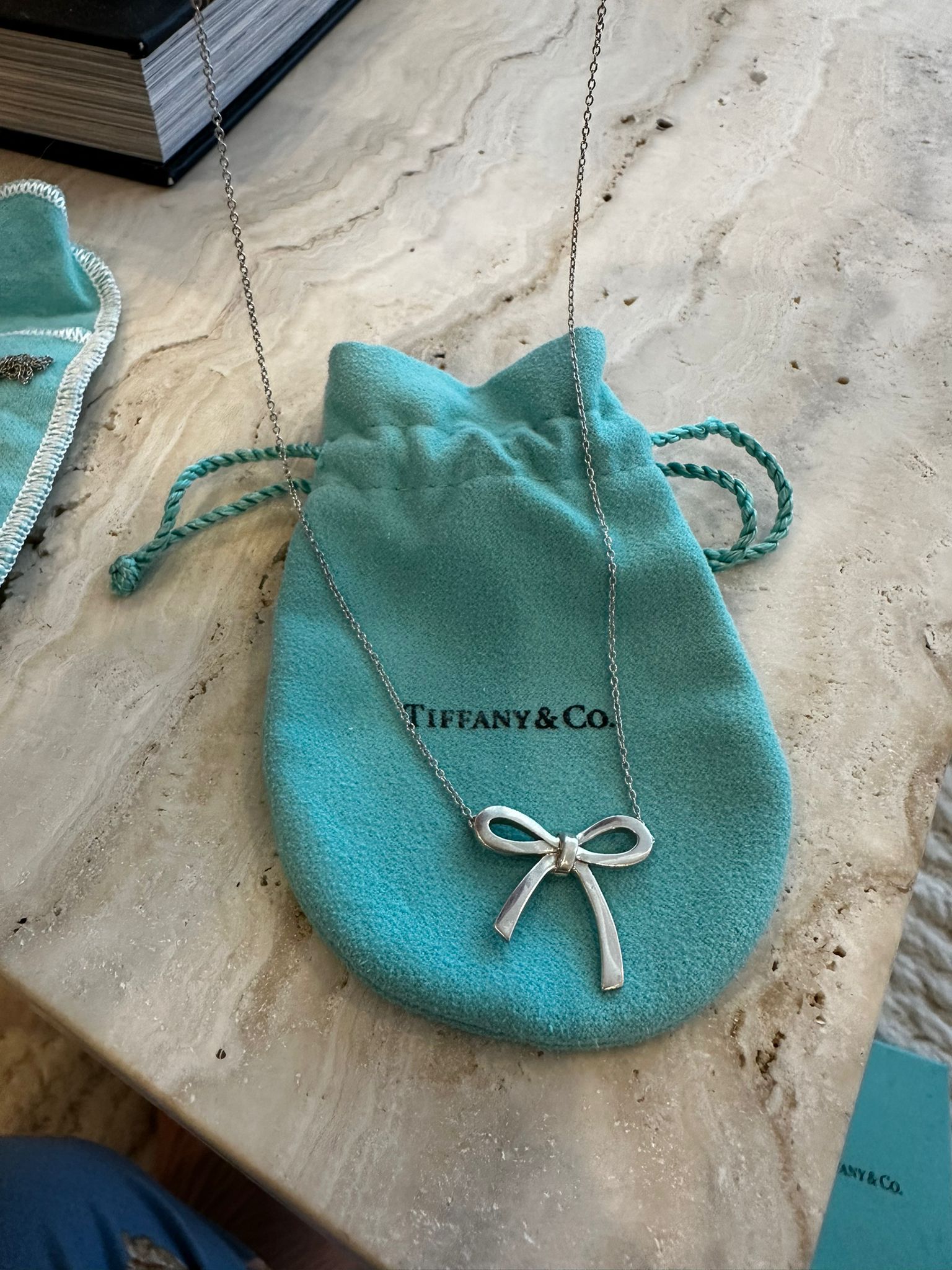 Tiffany - cons