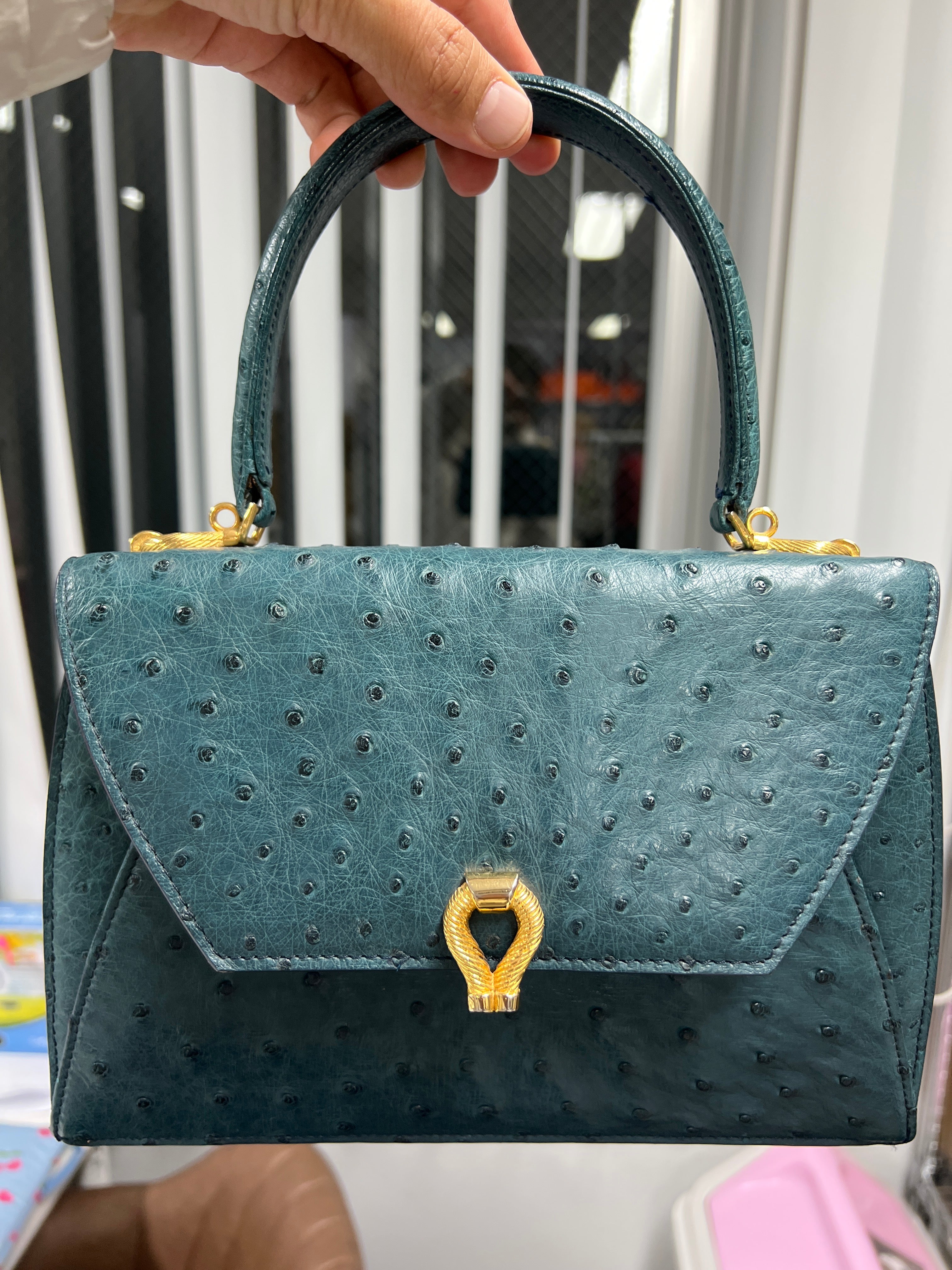 Moskvagal-JRA blue ostrich-jp