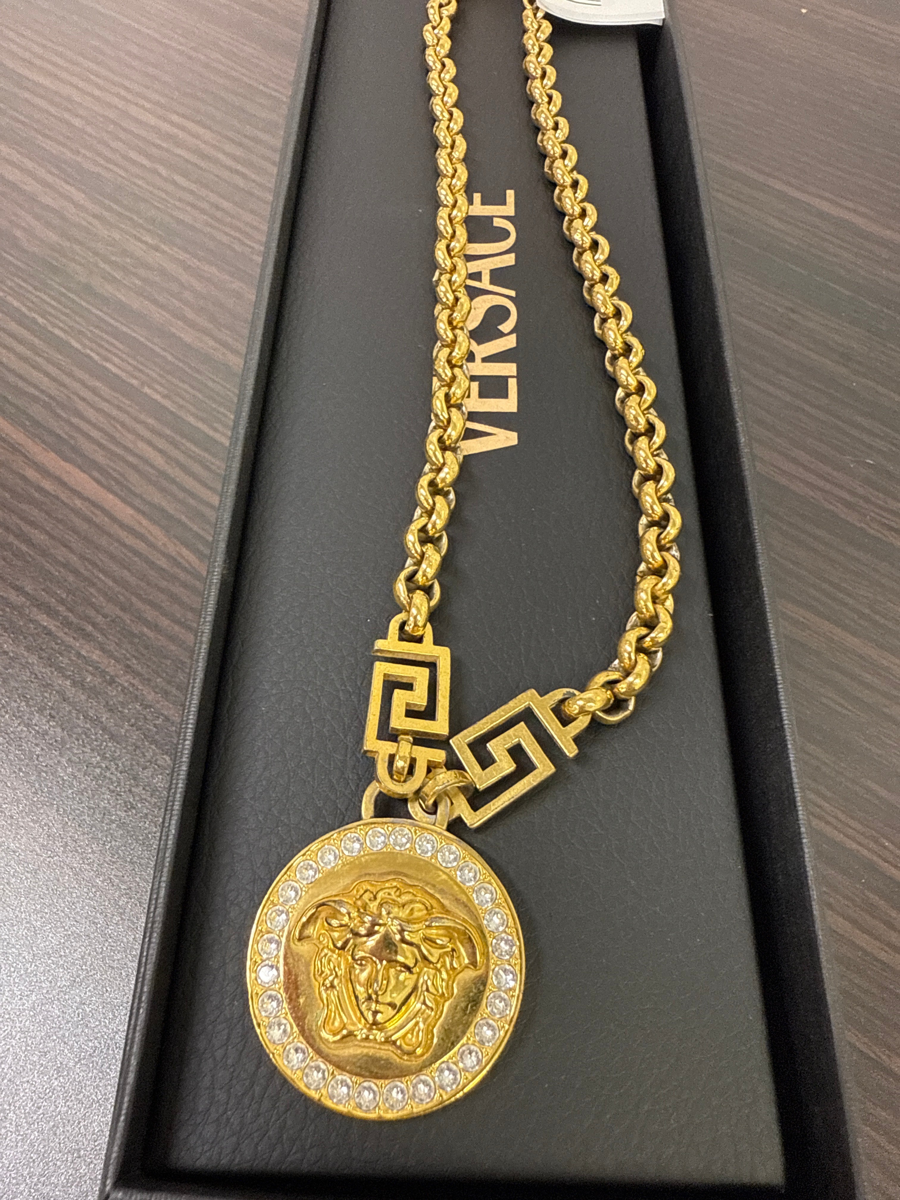 Hhs249_Versace necklace_JP