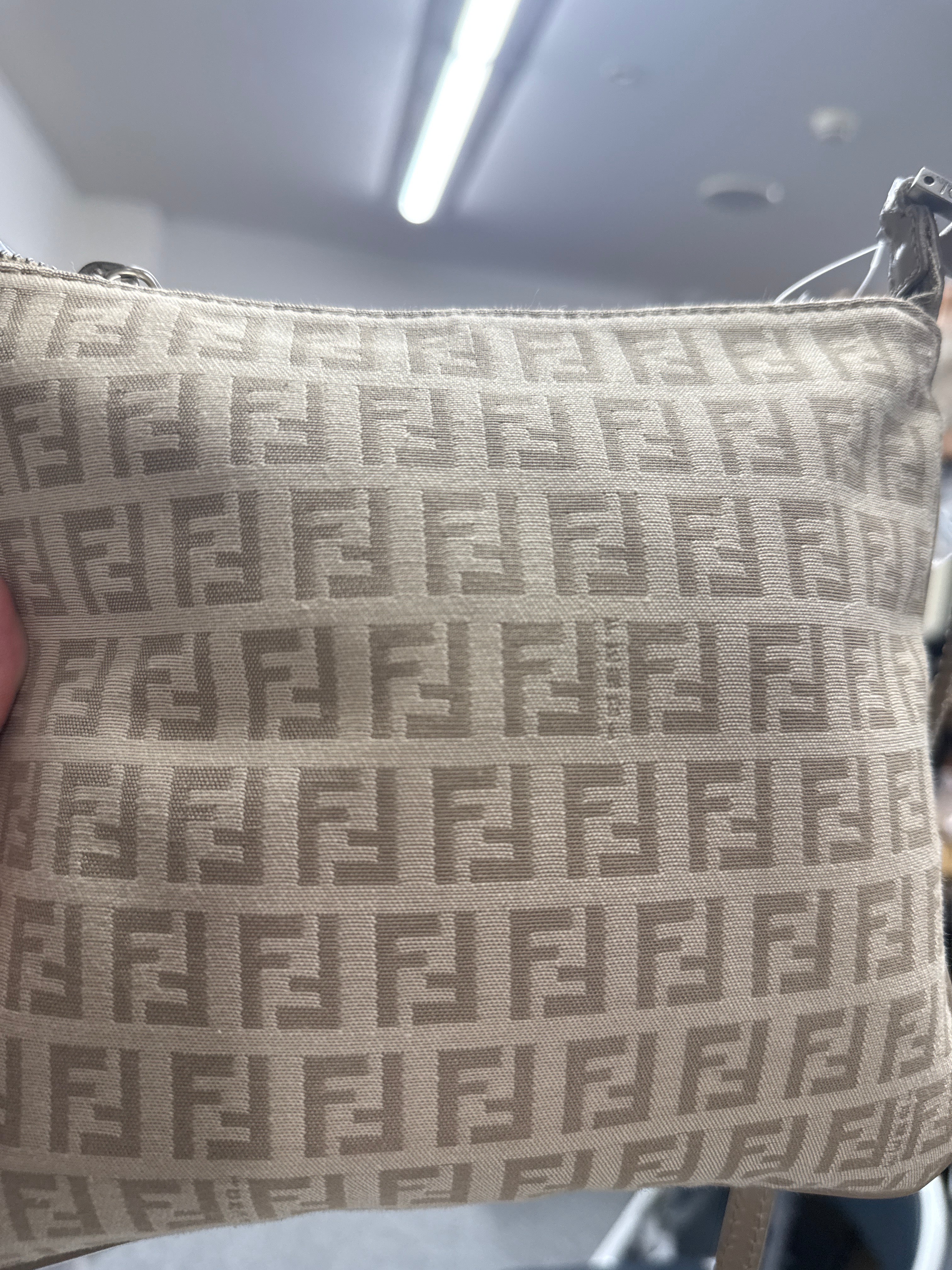 renaelpr_fendi crossbody•Jp