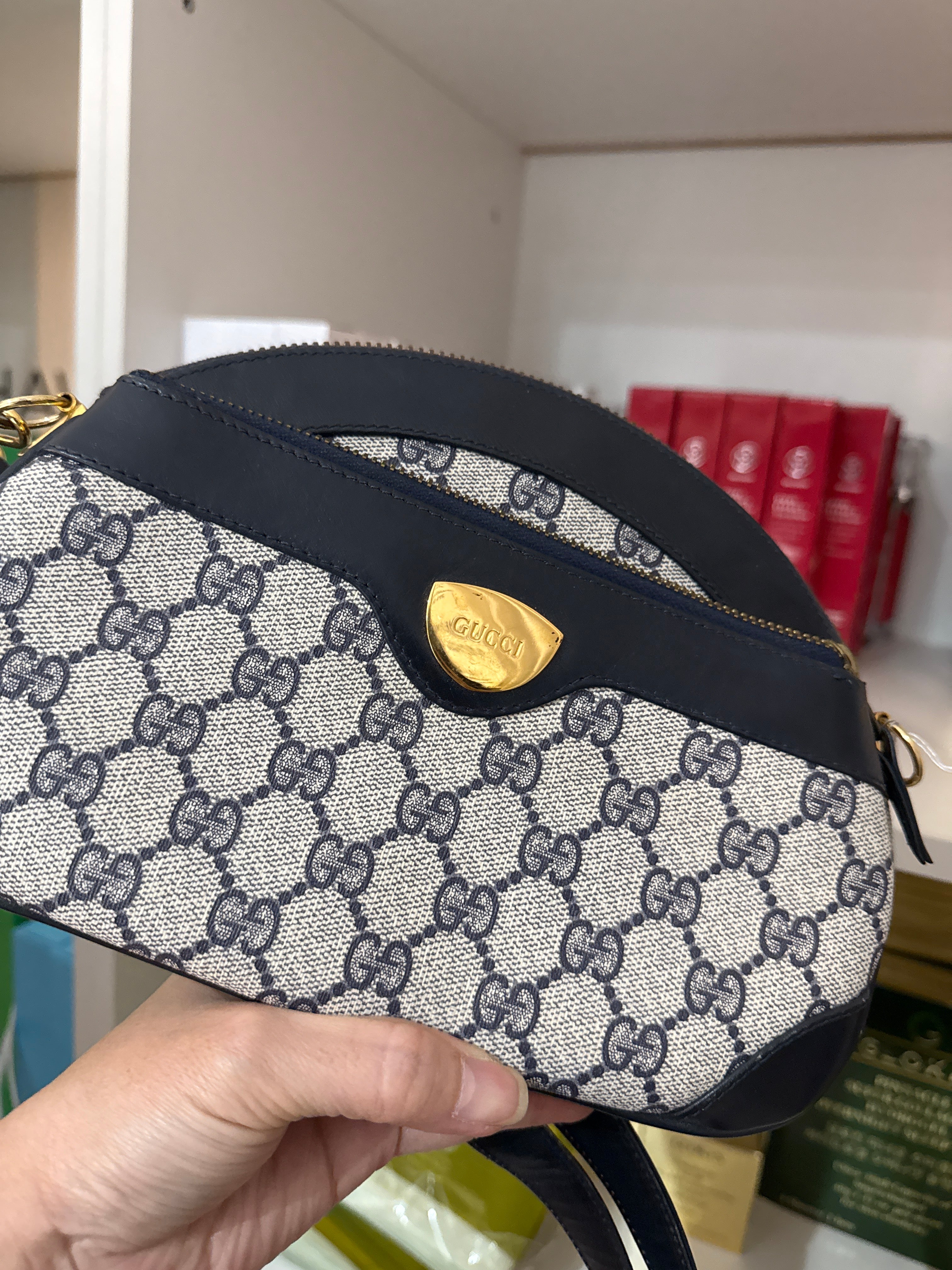 Gucci cross body raabecca