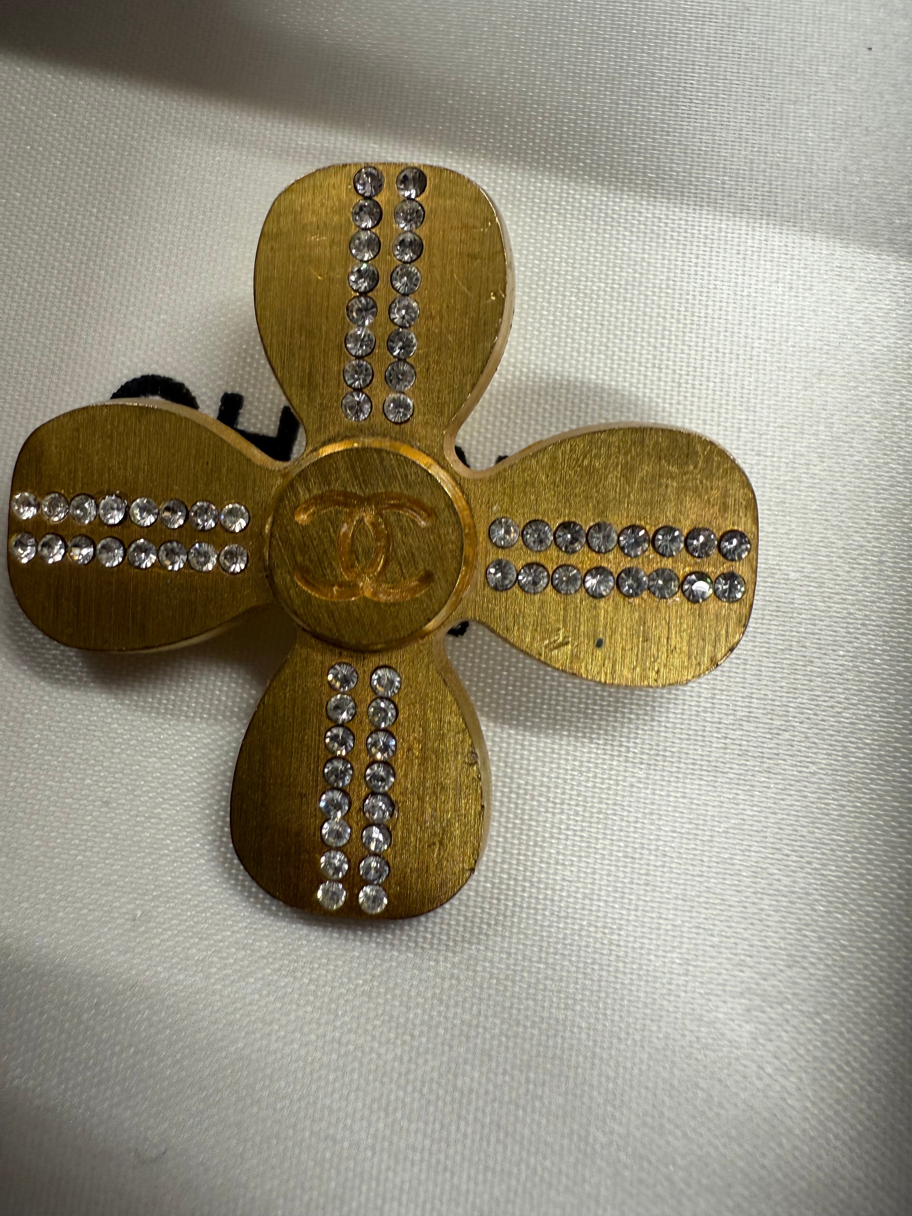 Chanel Brooch_wanderingdanish•Jp