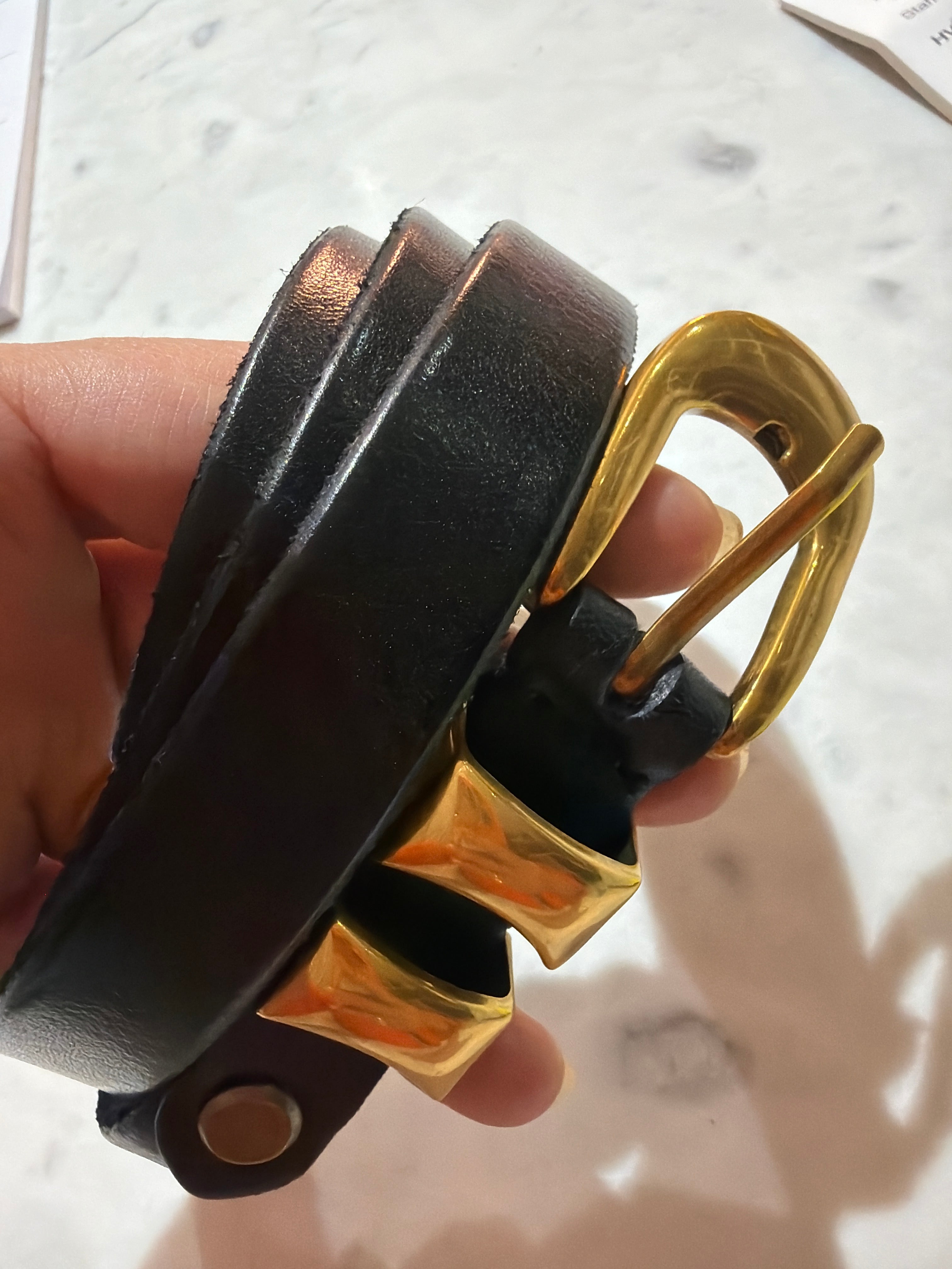 1 Beltase Versatile Black Brass