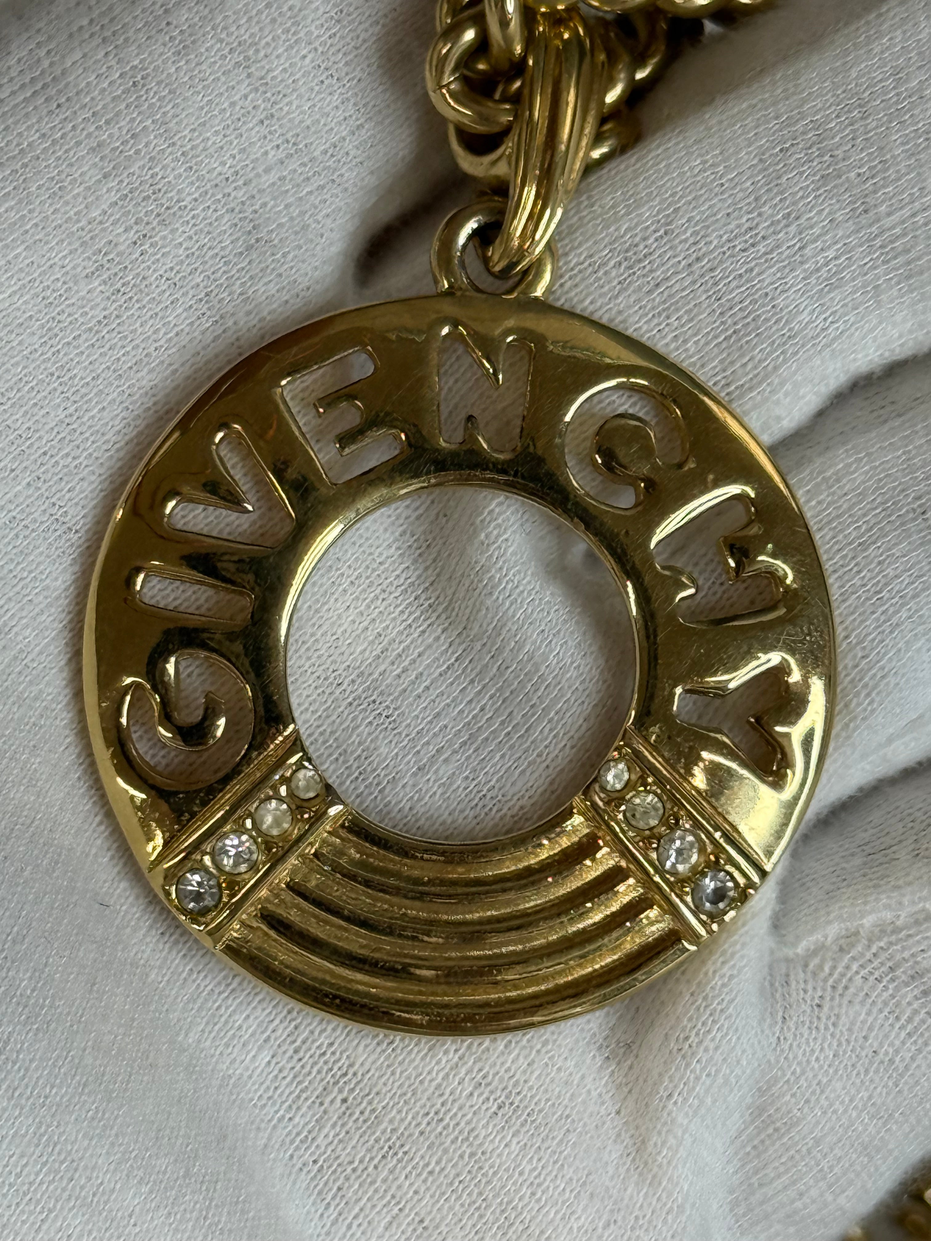 monlecouts_givenchy_JP