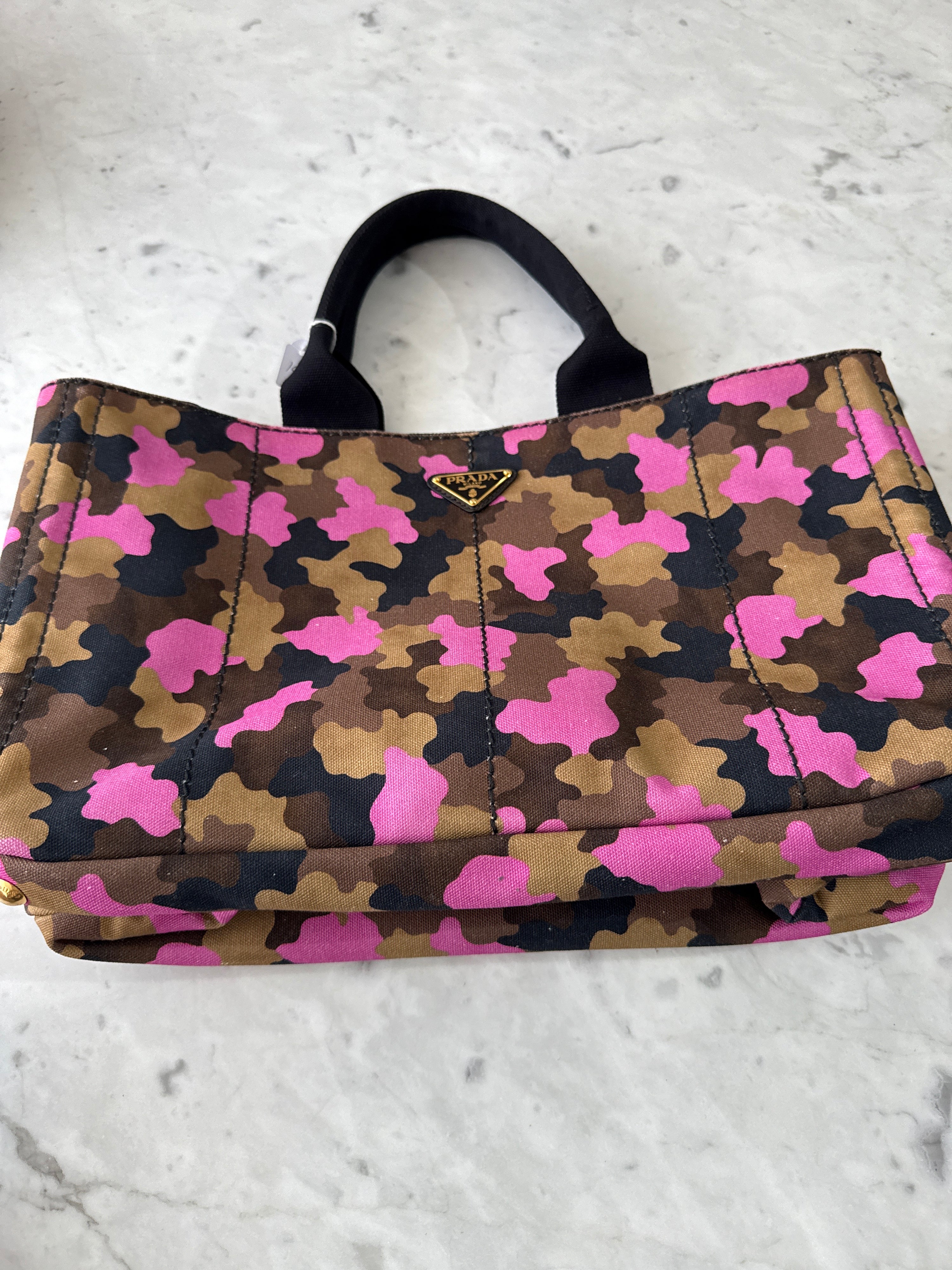 Prada - HV