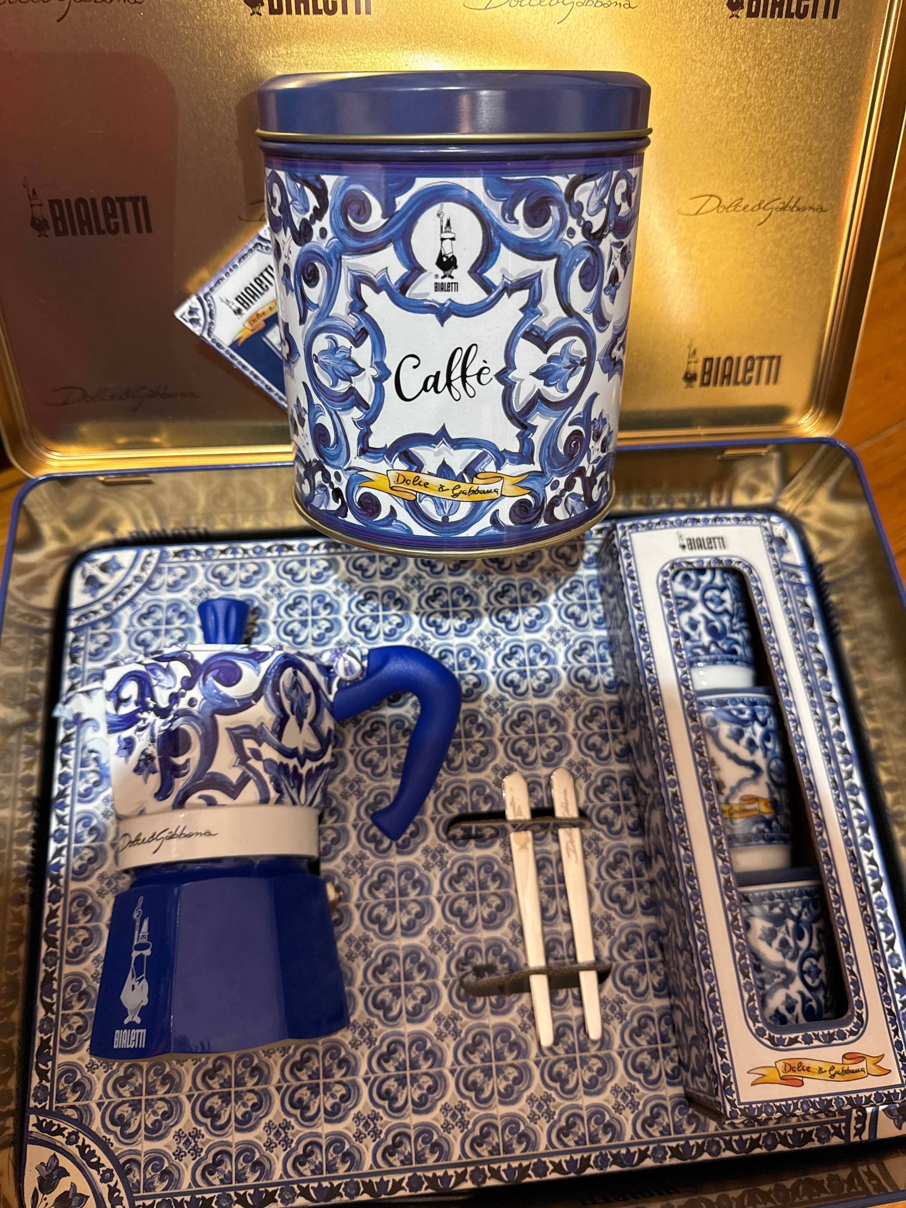 3moka/3 cup plus coffee tin