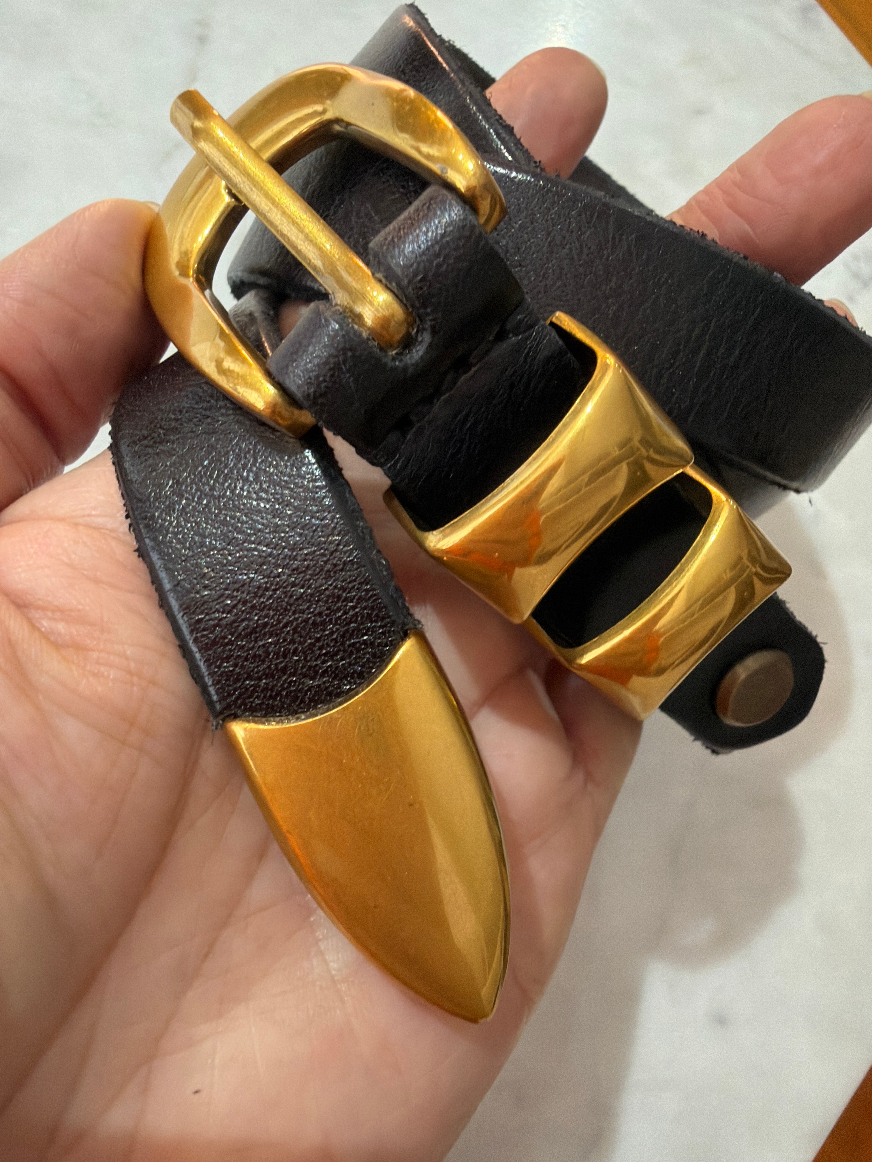 1 x Beltase Versatile Black Brass 105cm