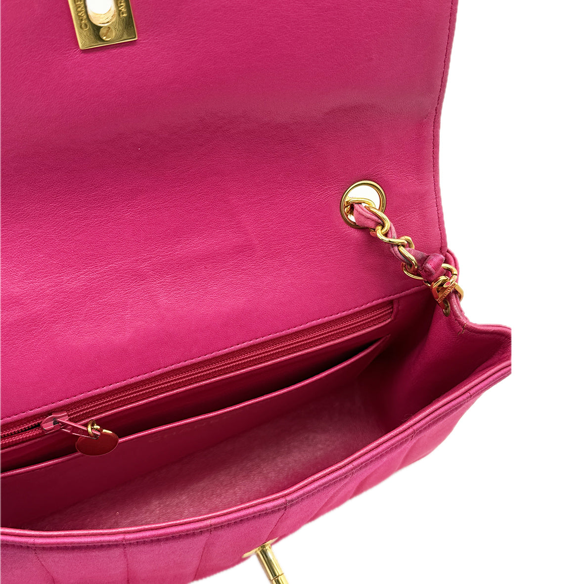 Chanel | Fuchsia Quilted Velvet Diana Classic Single Flap | Velvet | Gold Hardware