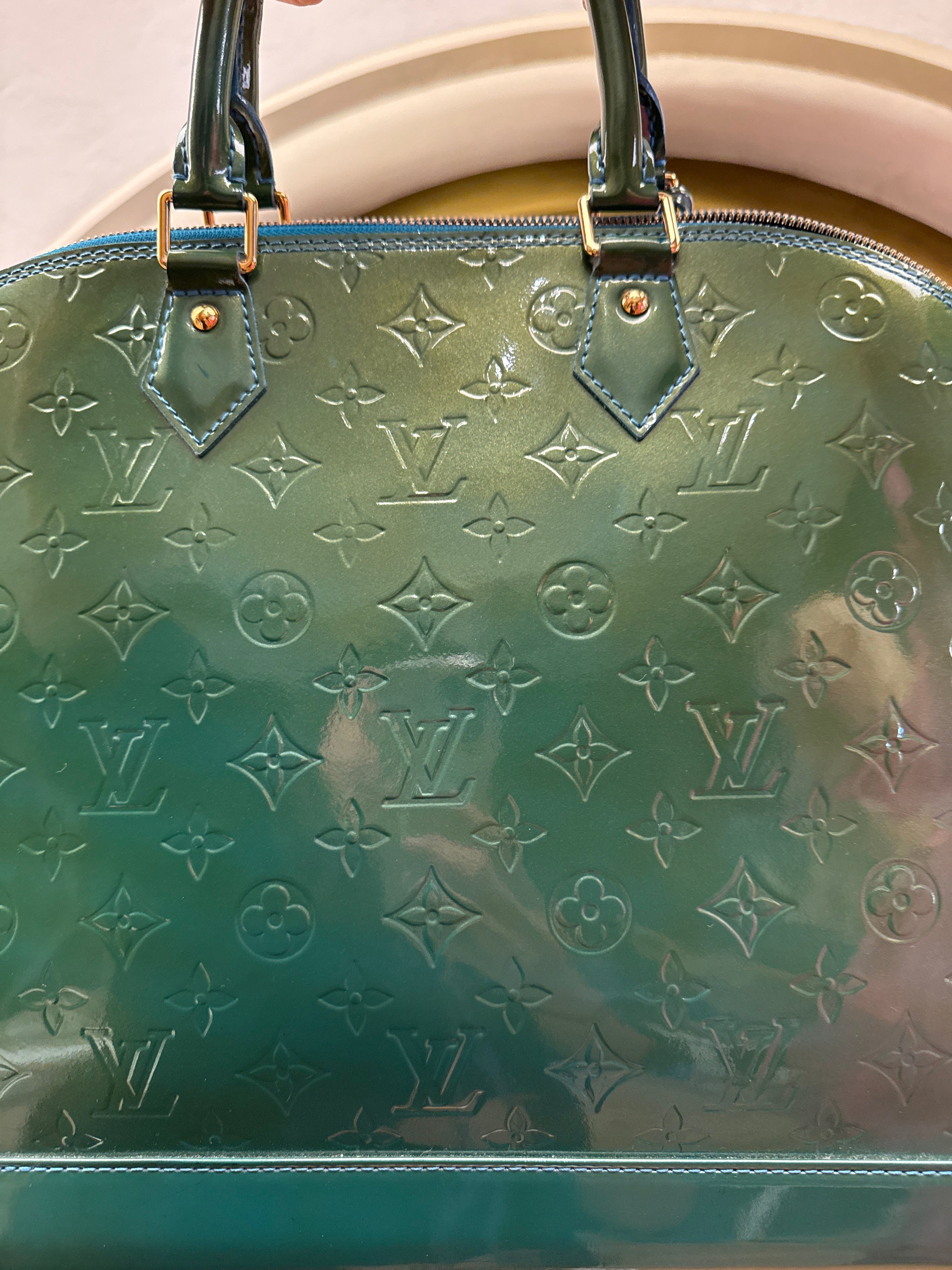 LV Alma Green