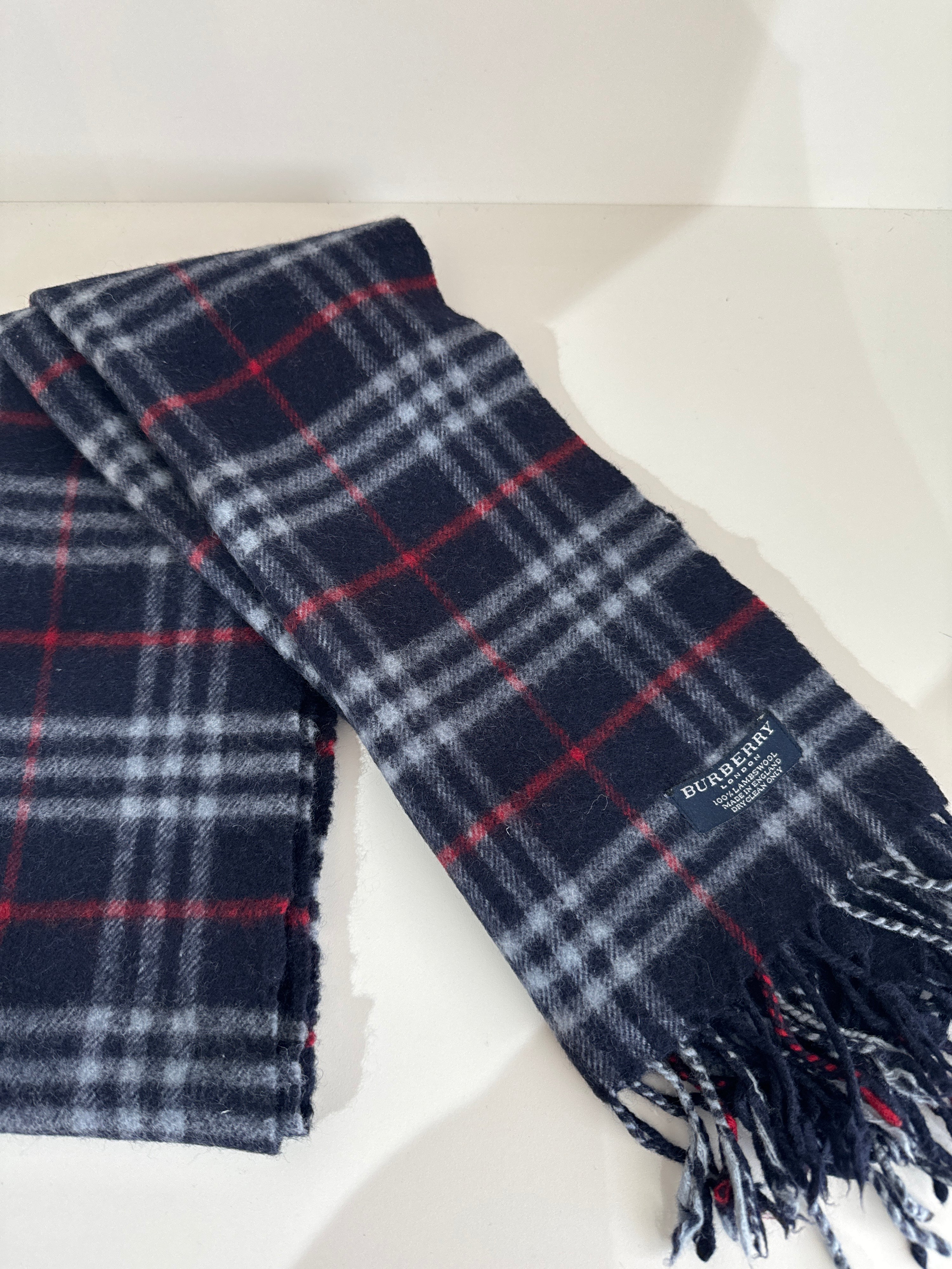 Burberry scarf navy