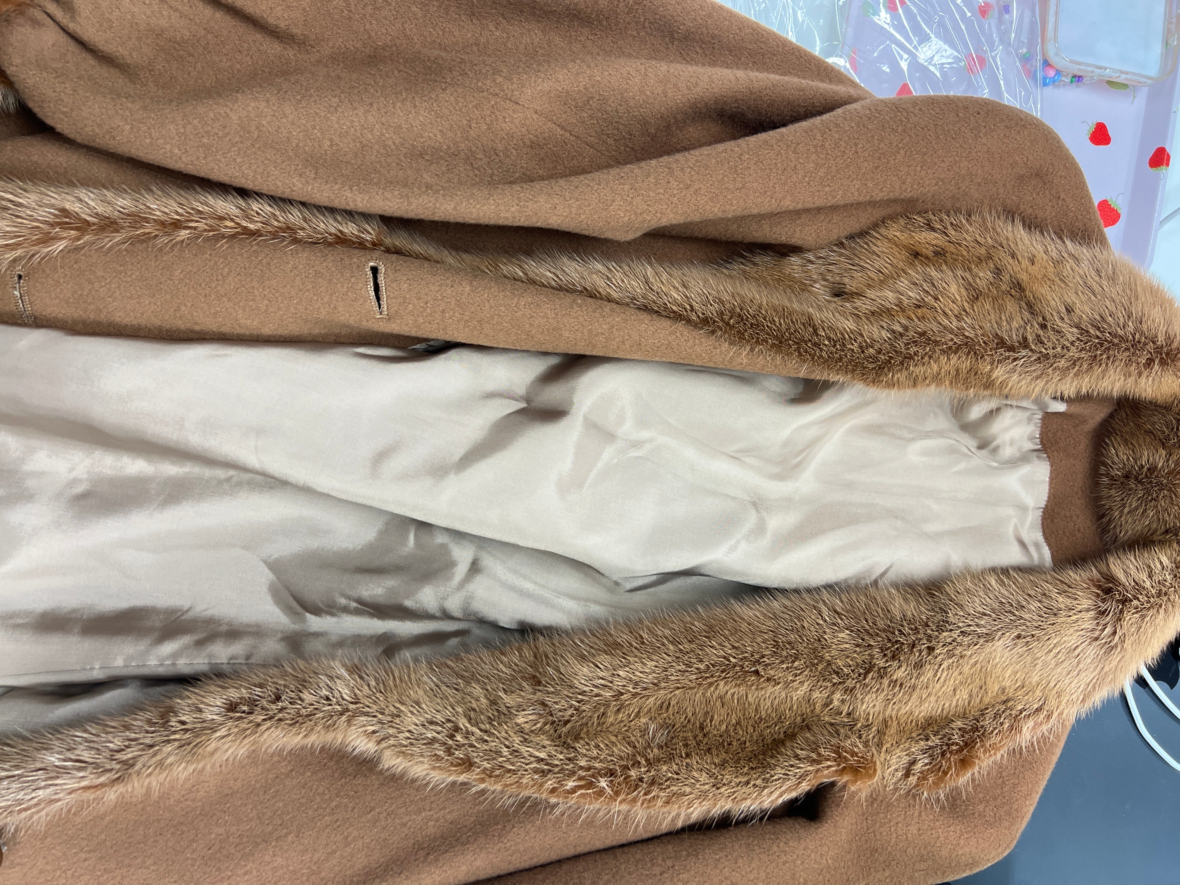 Sara.bettar_brown coat_JP