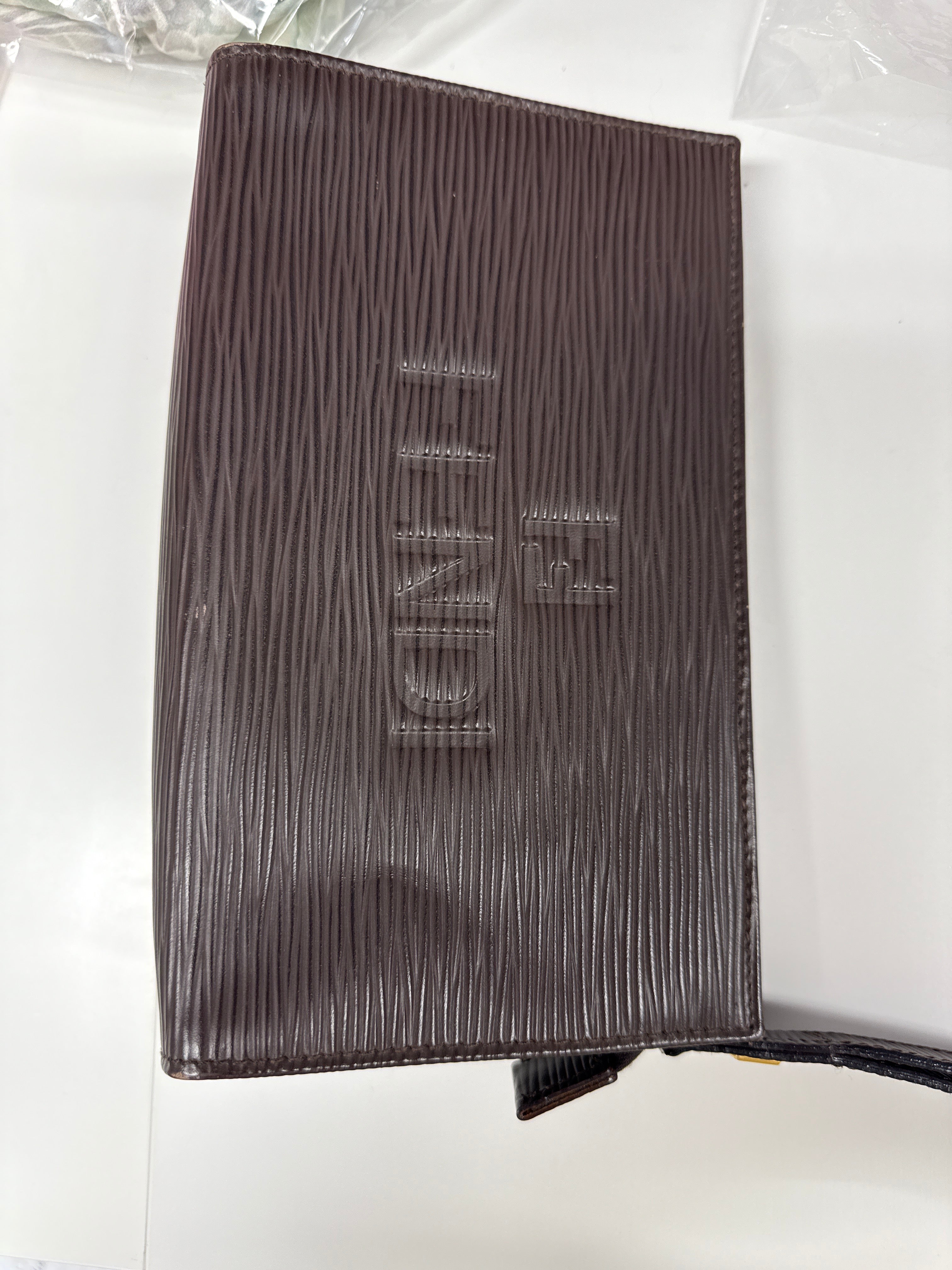 Only1livvy Fendi clutch JP