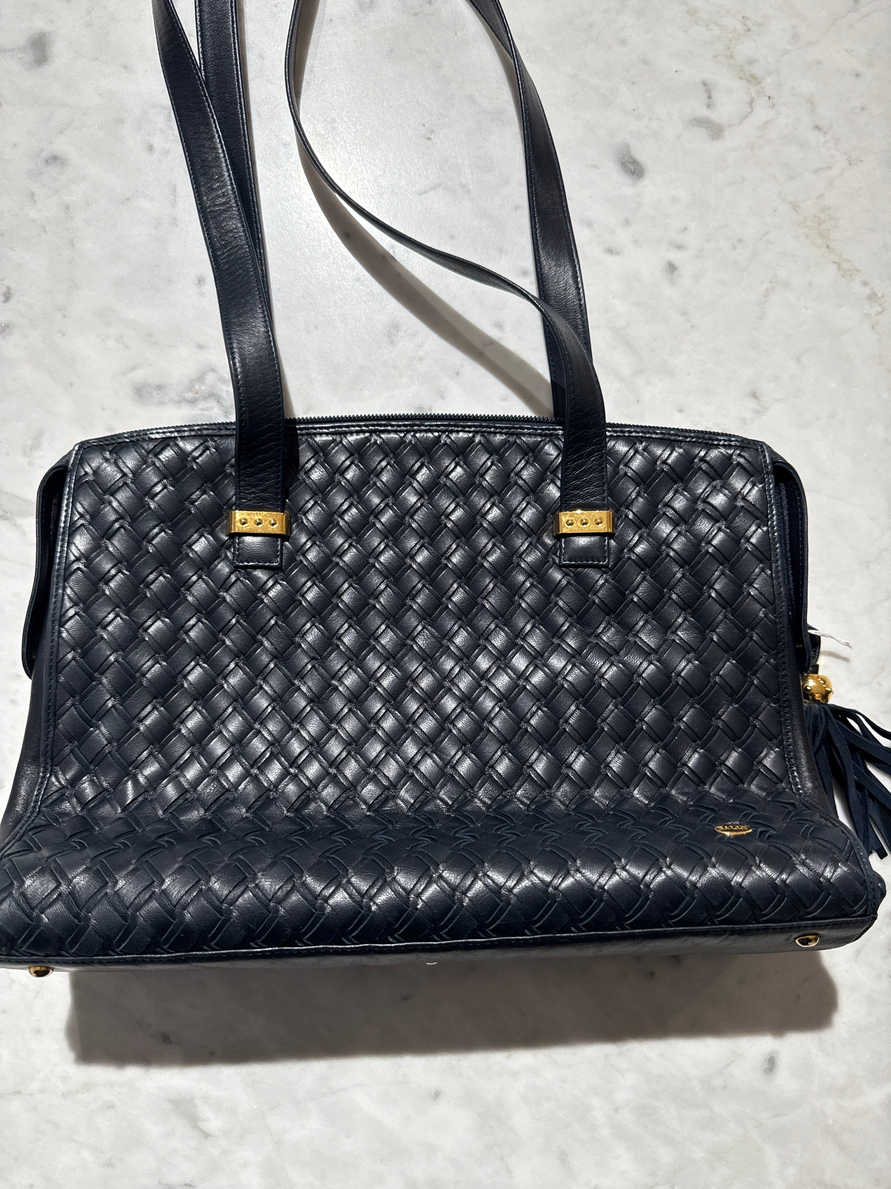 Bally - HV
