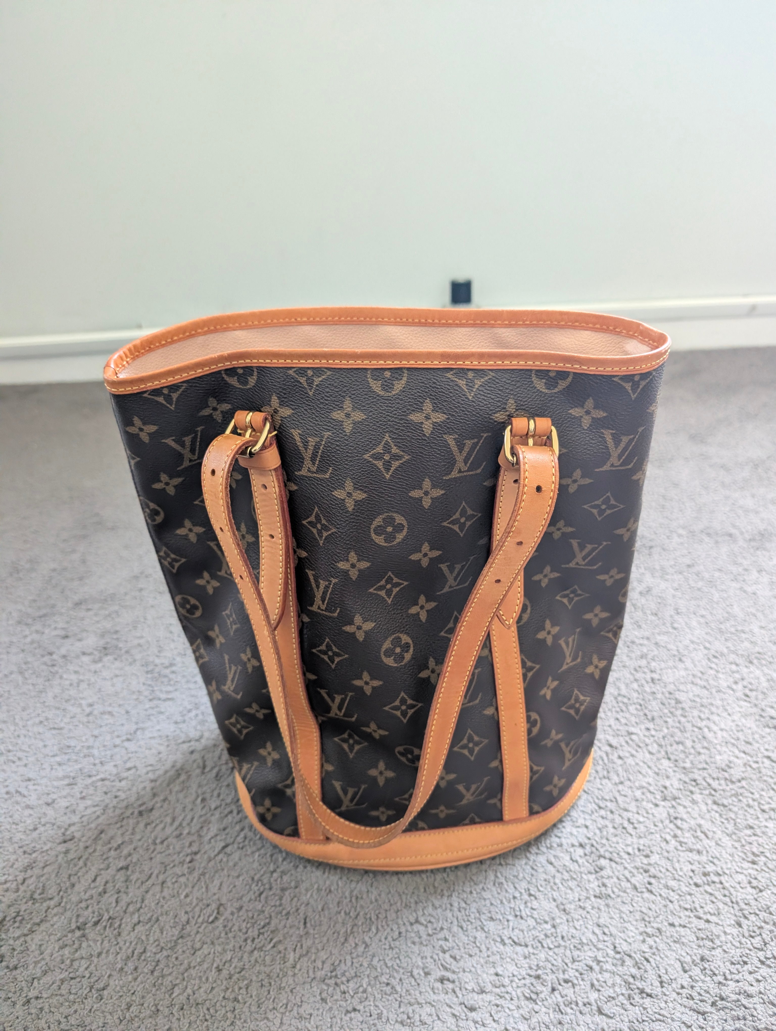 Louis Vuitton NM Bucket Bag
