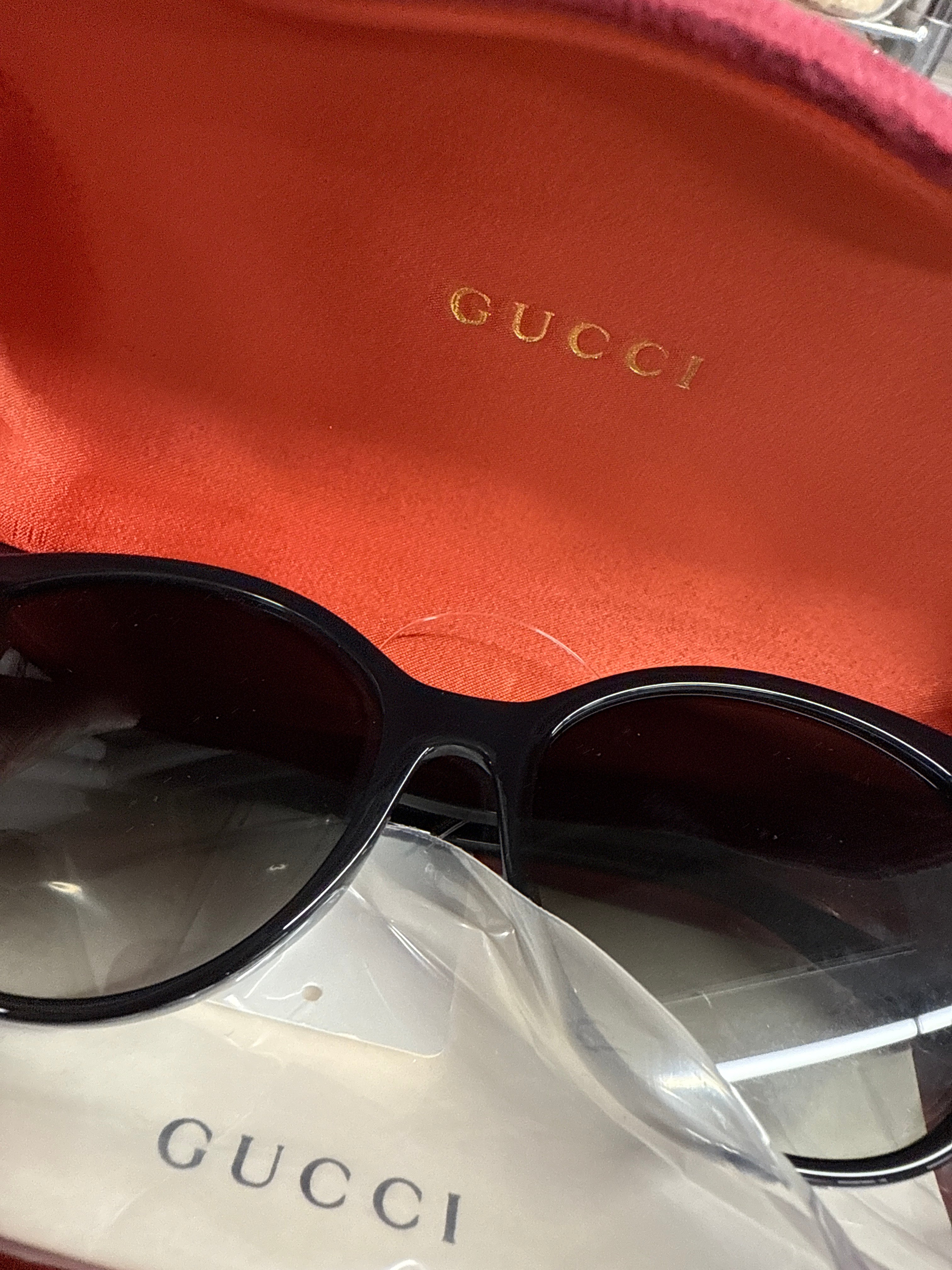 Vmor30_gucci sunnies•Jp