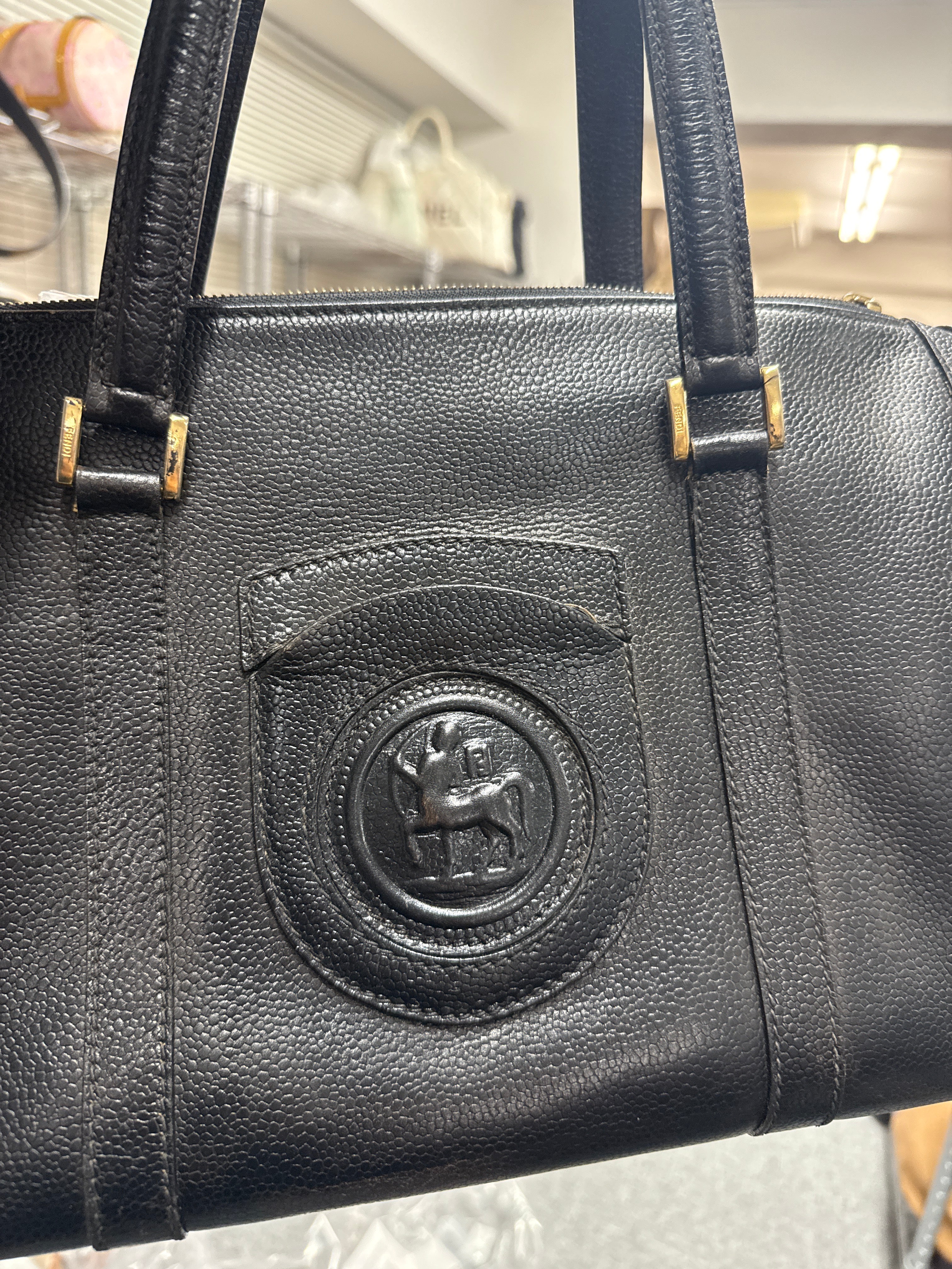 Hhs249_fendi black•Jp