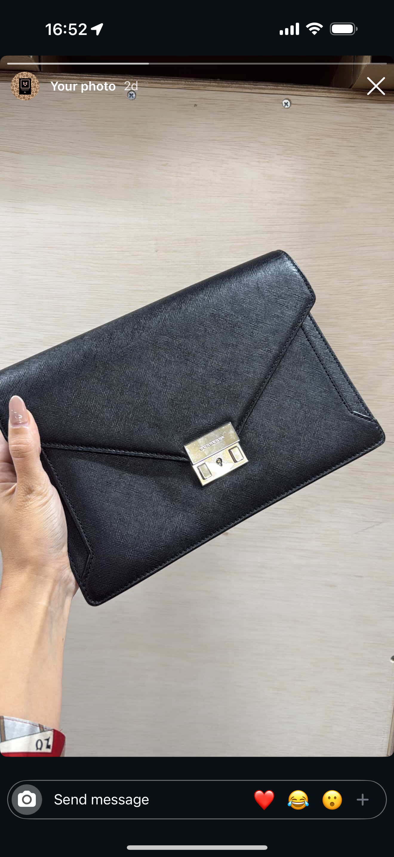 Illulu Burberry clutch