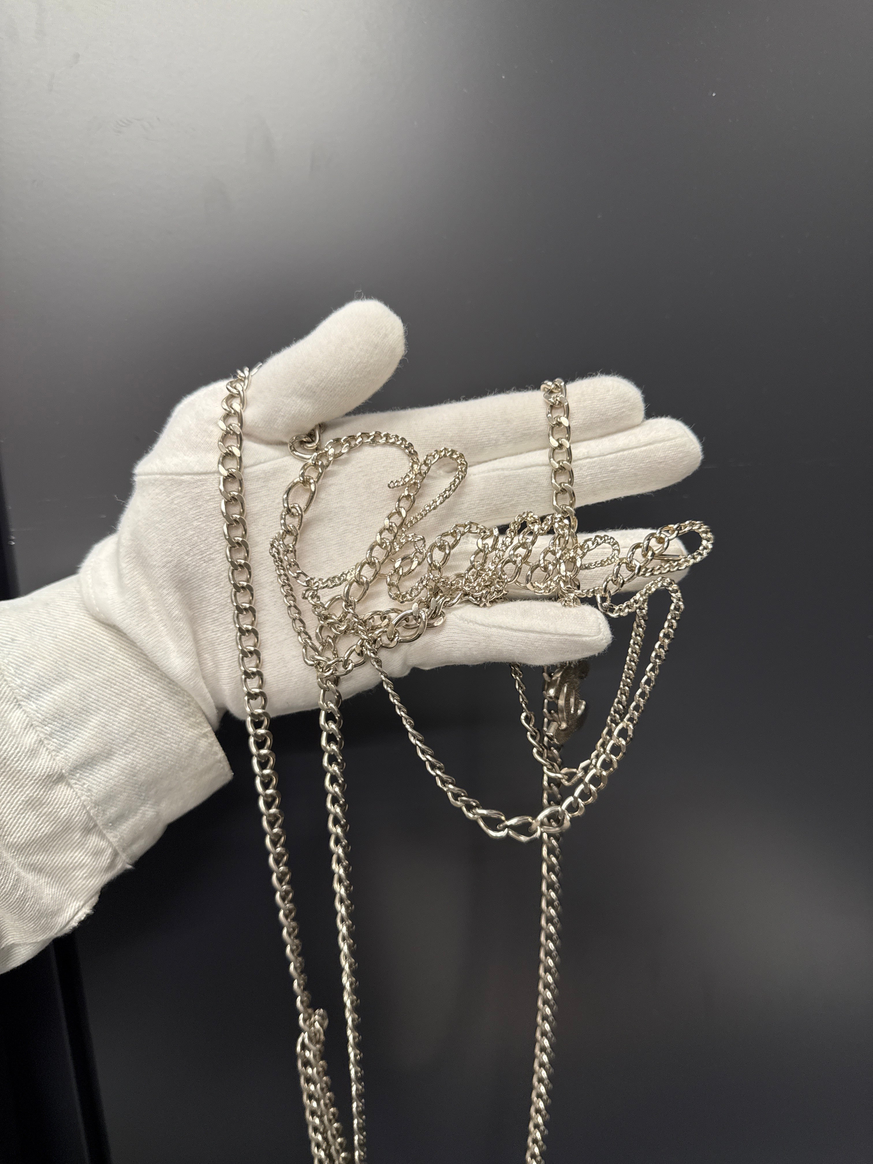 ani_nguyen00_Chanel_JP