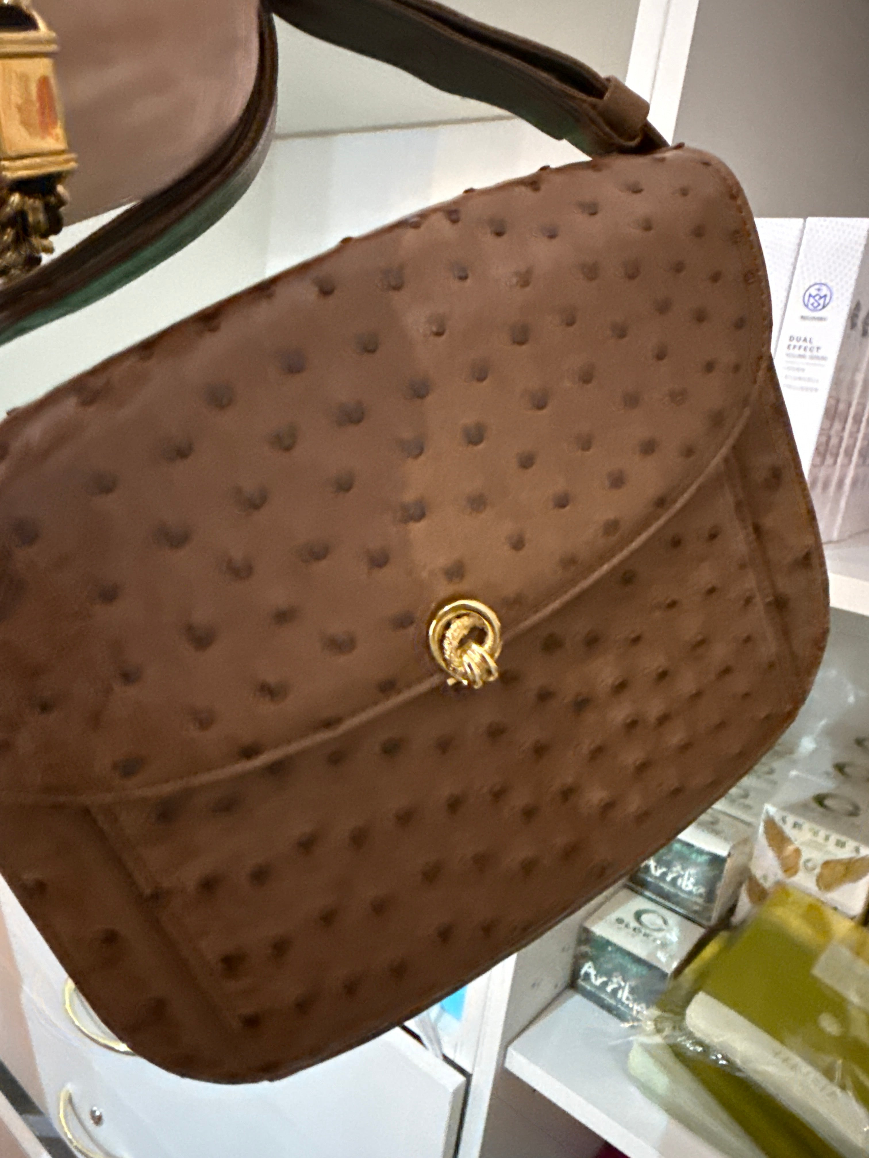 JRA Ostrich Stayrae3