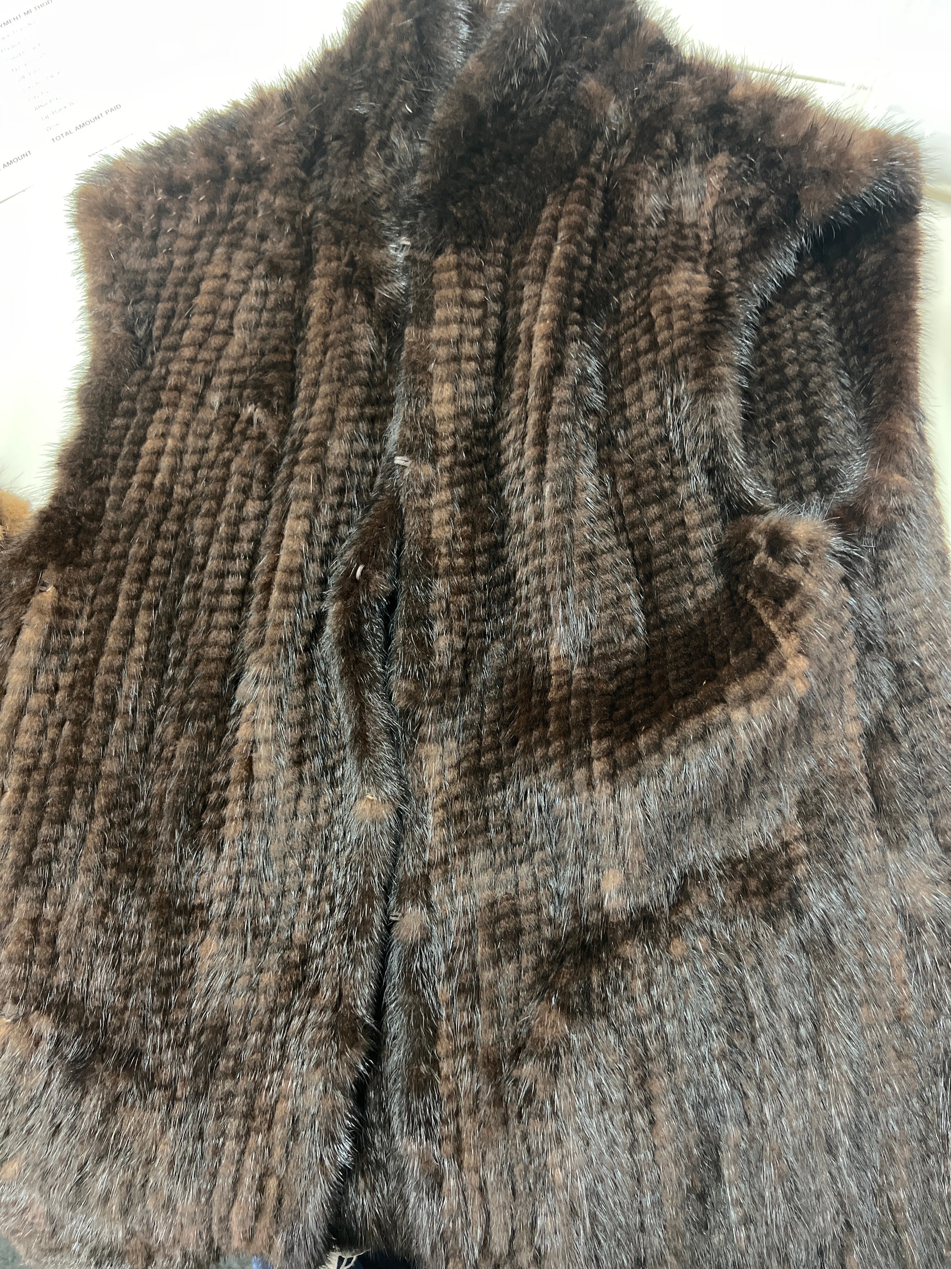 Berna.baser10-fur vest-jp