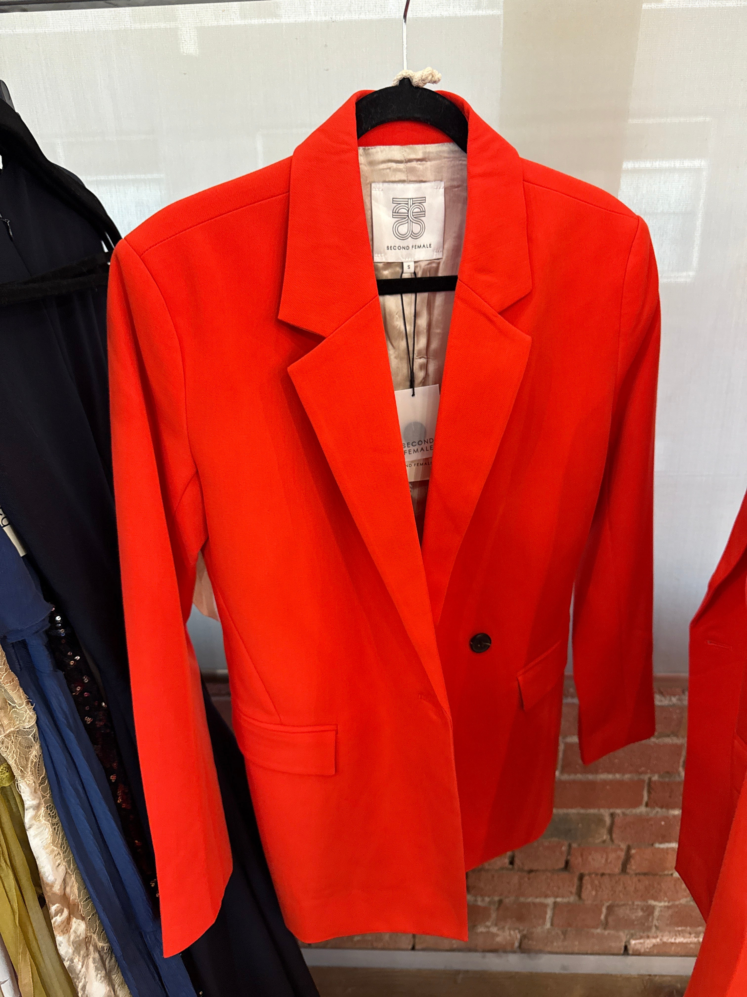 Red blazer - Linda