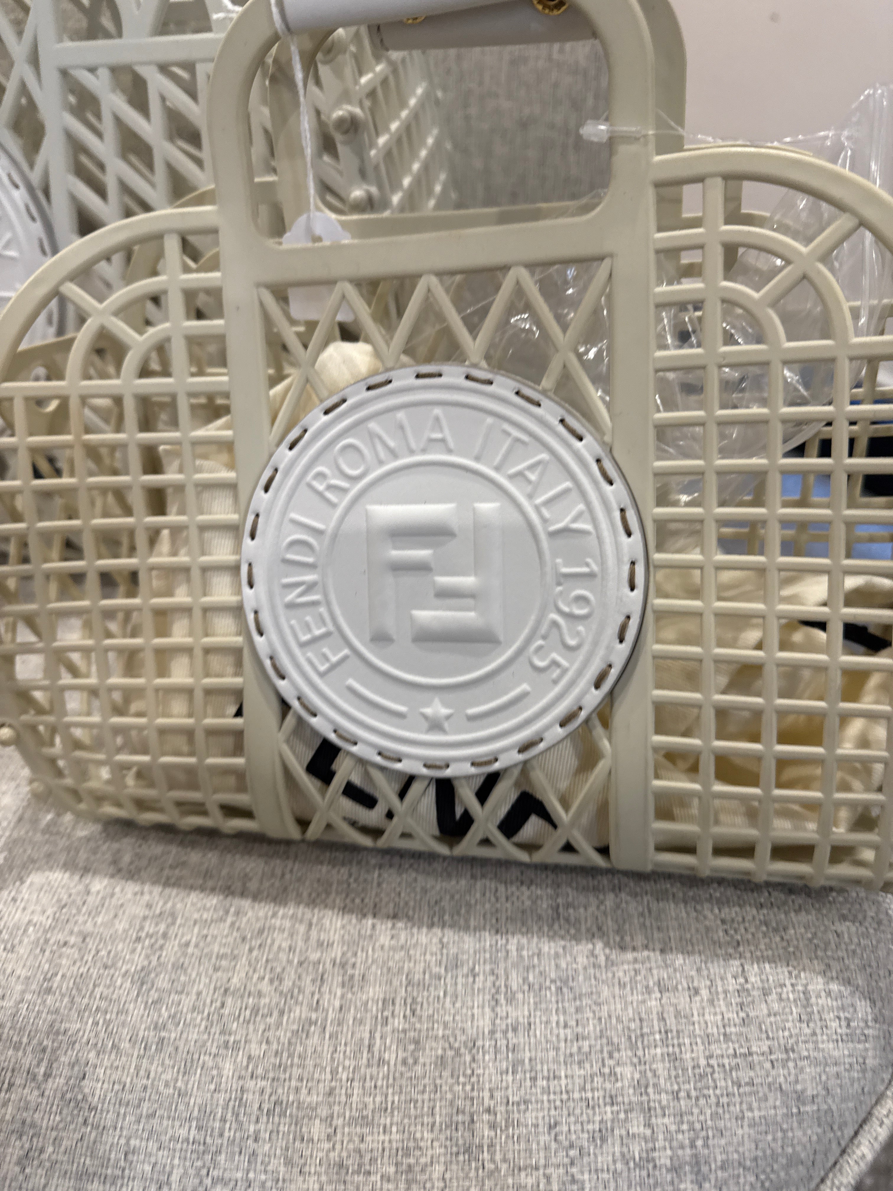 Fendi basket small