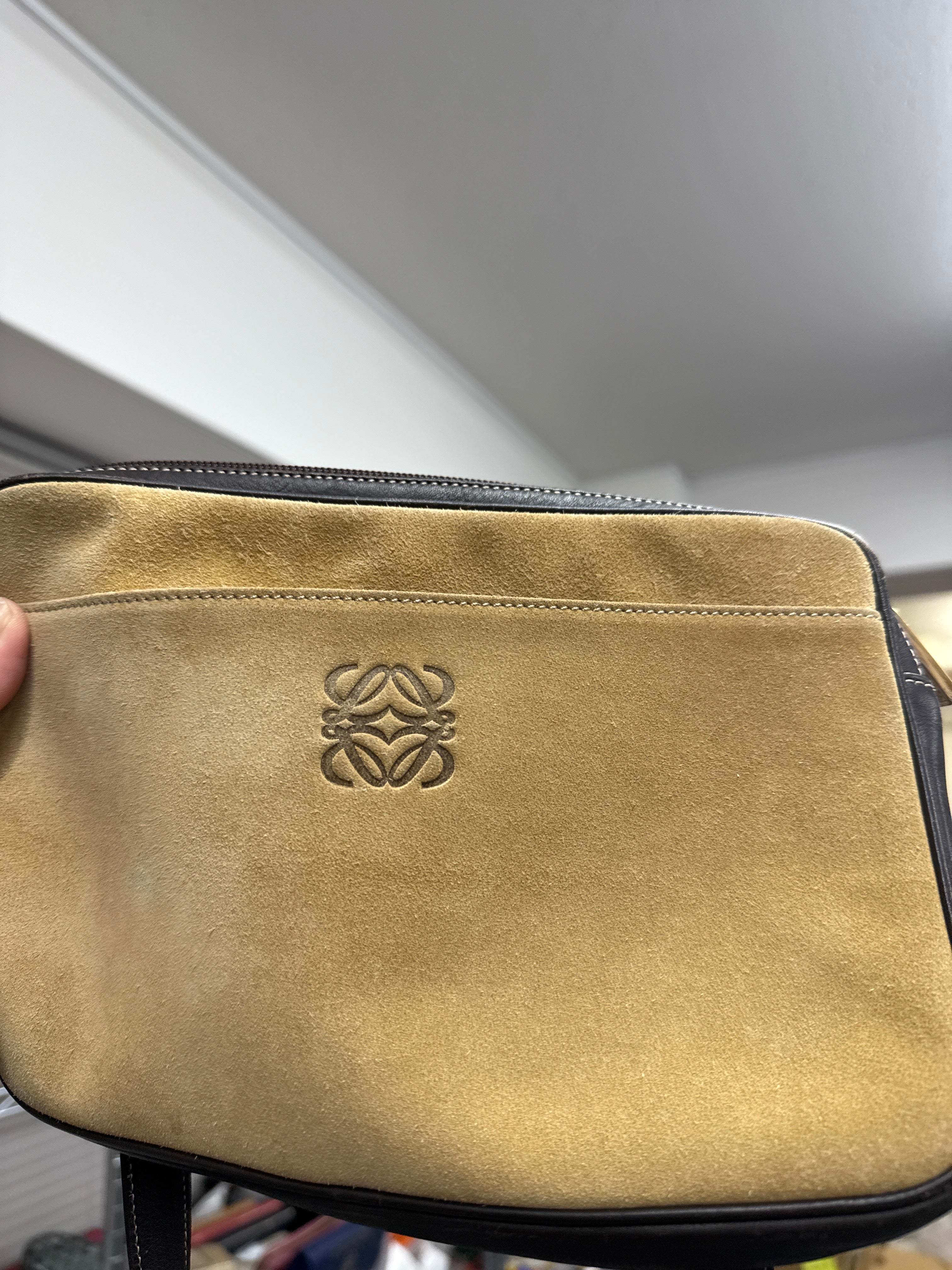 gabriellefiedeldy_Loewe suede•Jp