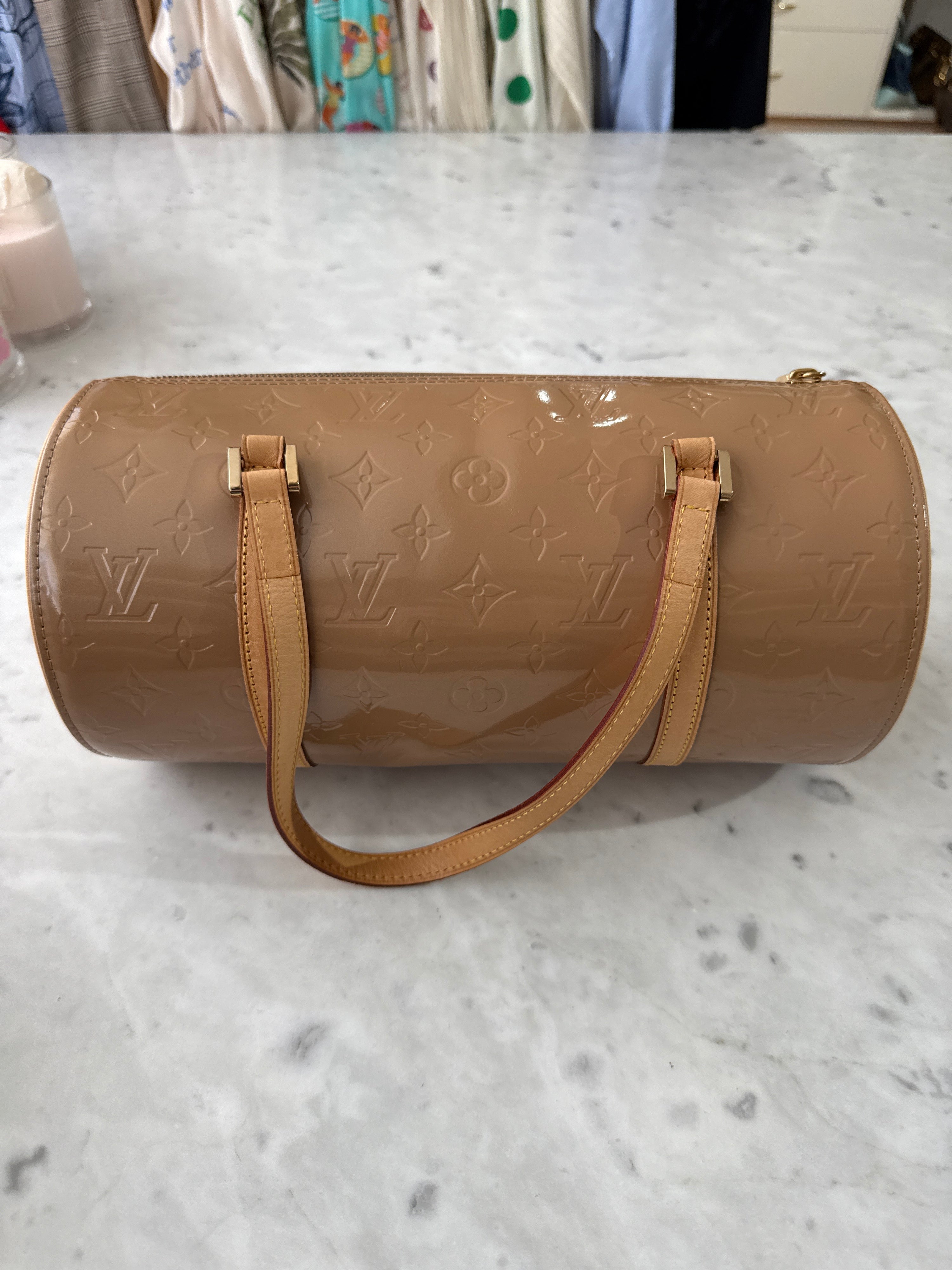 Lv - HV