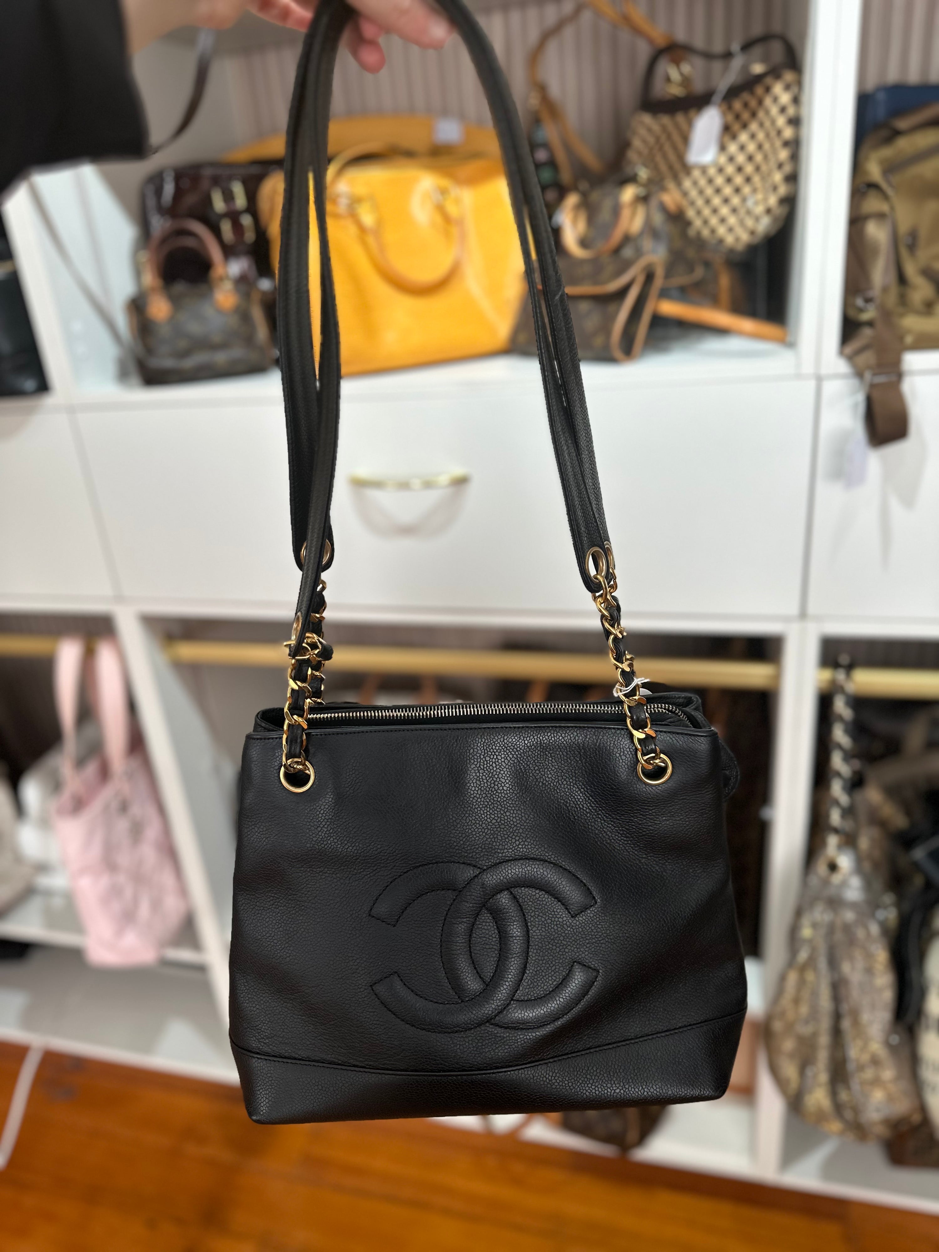 Chanel Caviar Leather Shoulder Bag