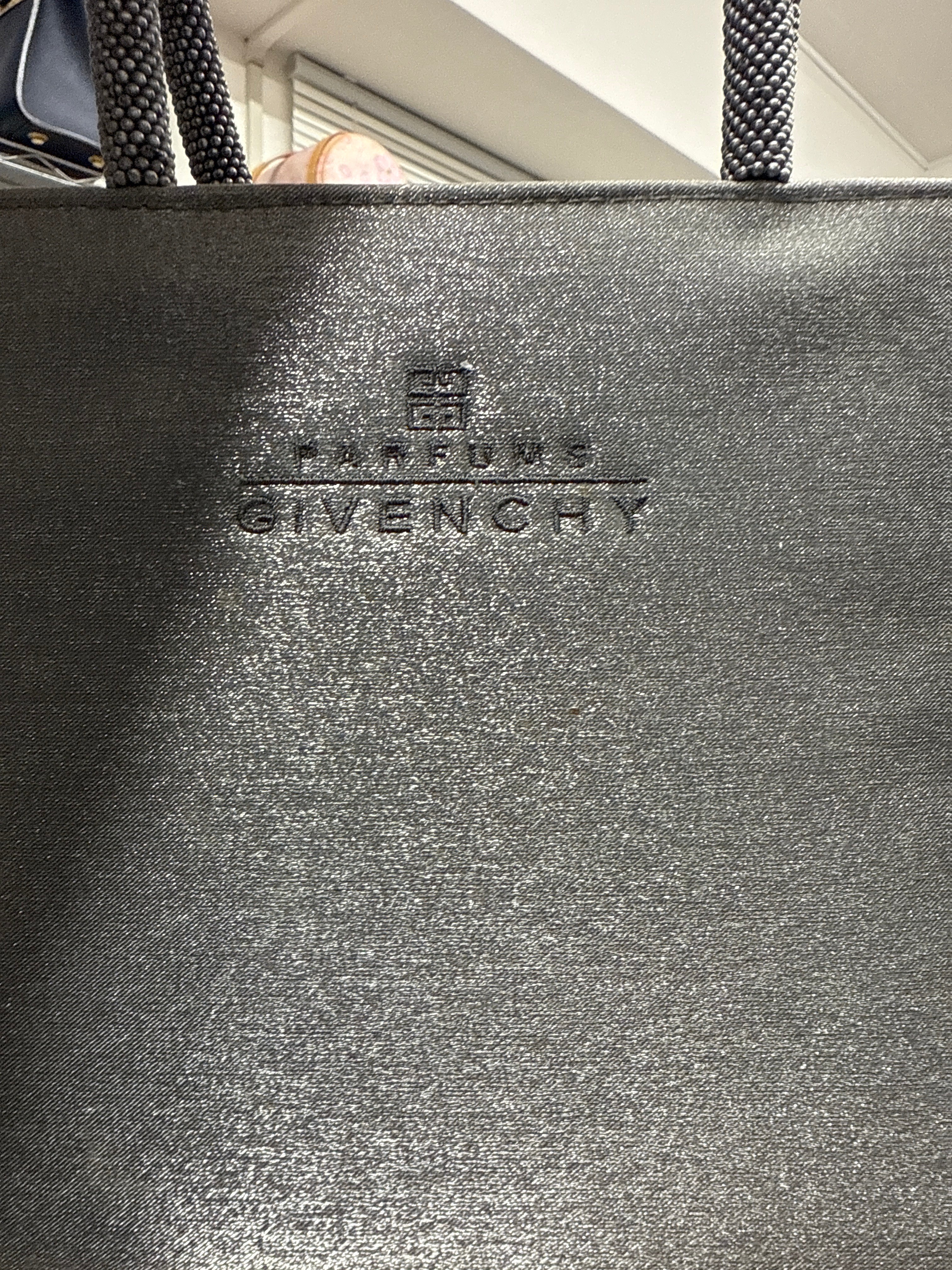 Madiweightman_givenchy•Jp