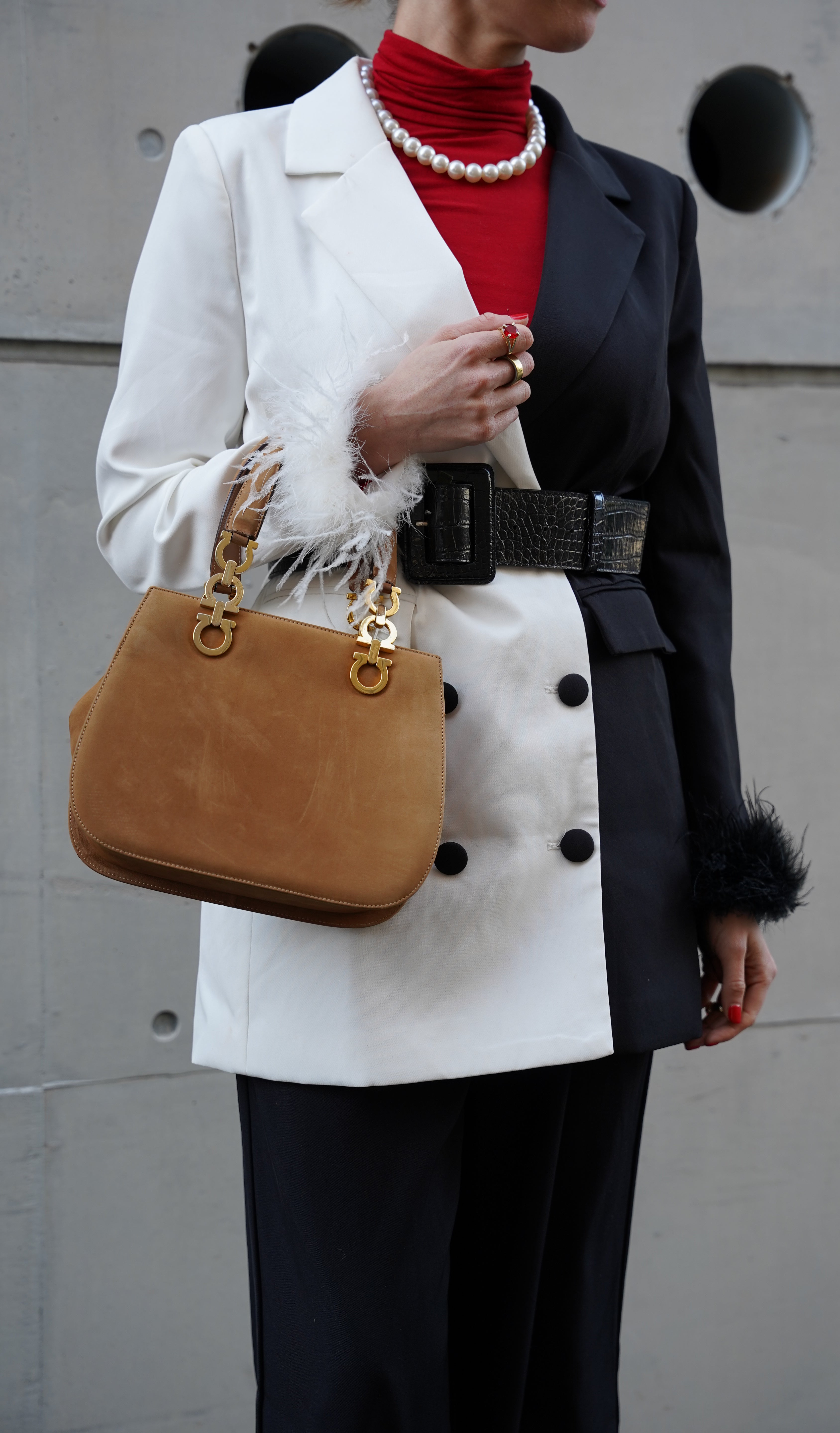 Salvatore Ferragamo | Vintage Gancini Leather Top Handle Bag – Tan (Good Condition)