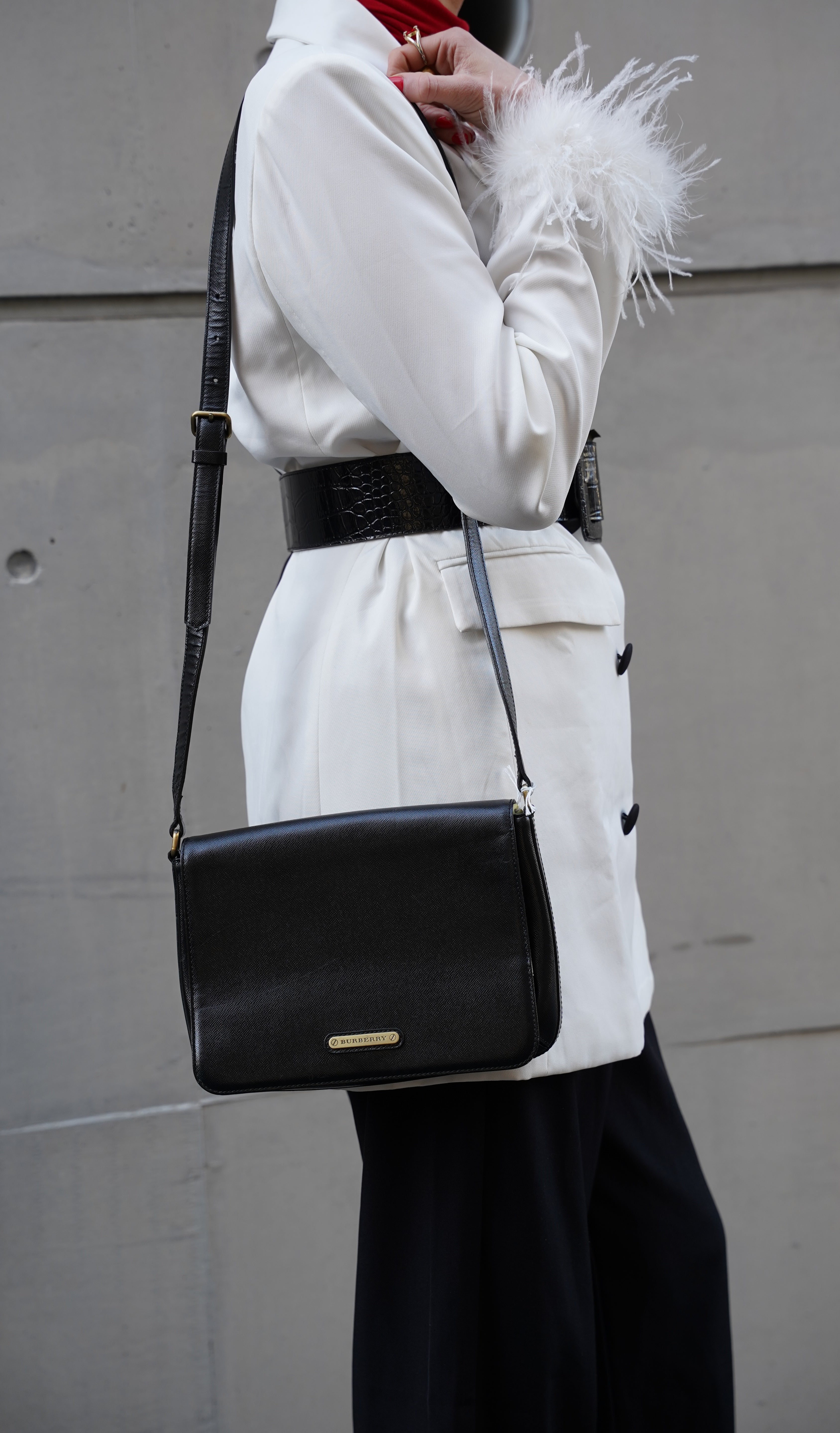 Burberry | Vintage Black Leather Crossbody Shoulder Bag (Good Condition)