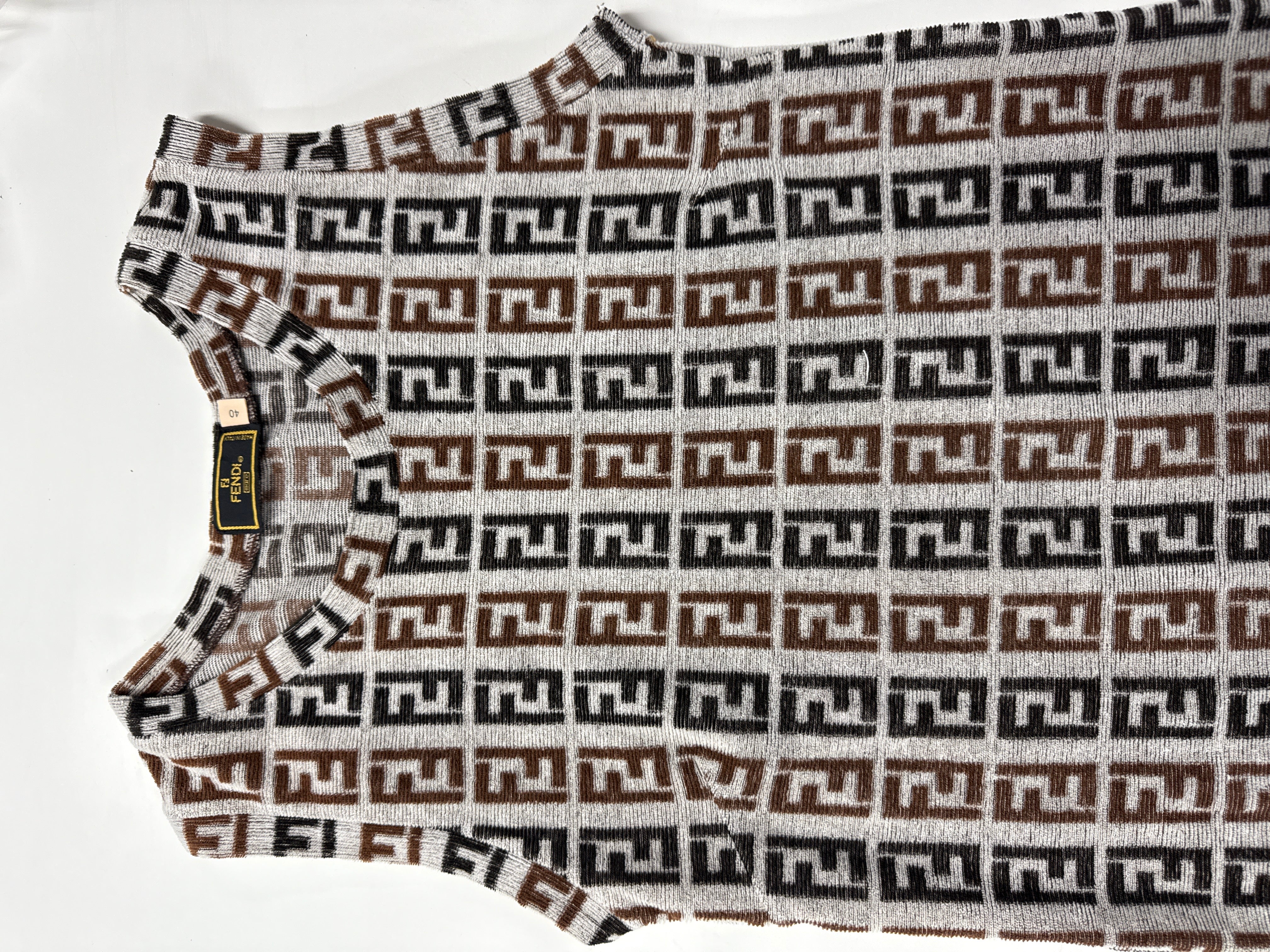 Misskalarine_shae Fendi shirt JP